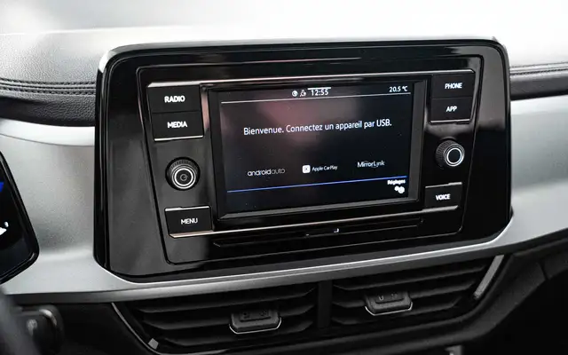 Volkswagen T-Roc view 14