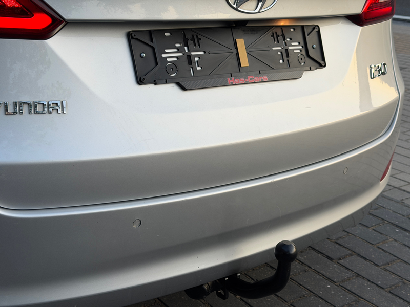 Hyundai i30 Sw ( 1.6CRDi ) 110Ch ( Full options ) 154.613Km ( 2014 ) — photo 8