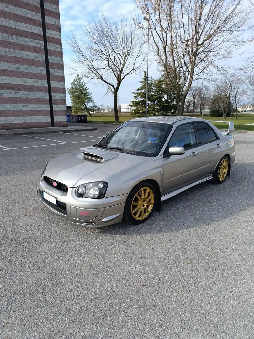 Subaru Impreza Berlina 2.0t STI awd - 1