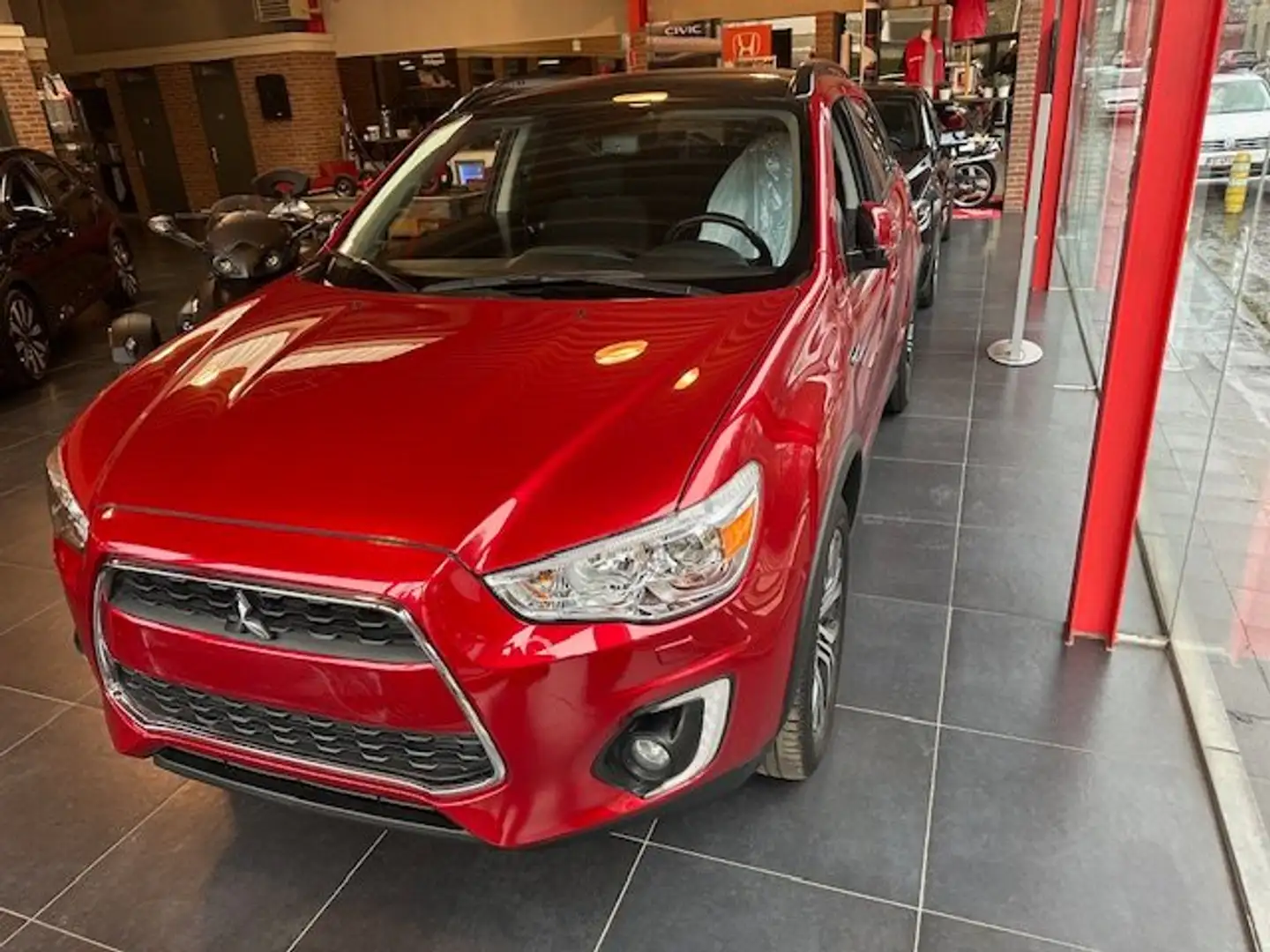 Mitsubishi ASX 1.6i 2WD Intense (EURO6) Rood - 2