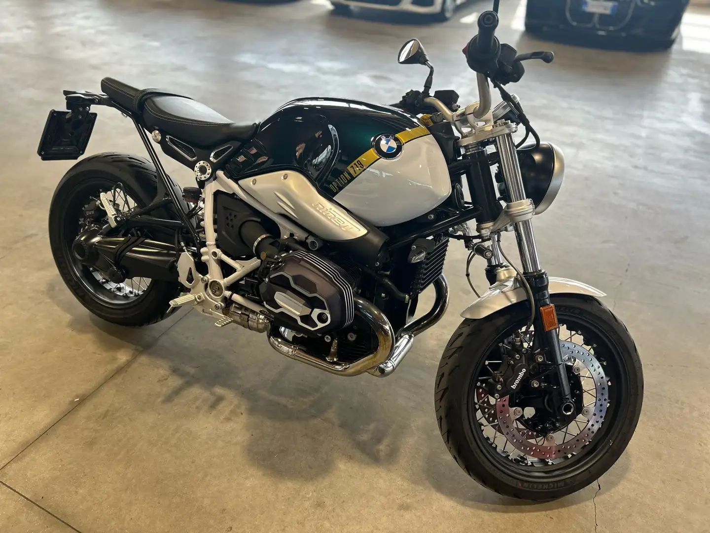 BMW R 12 nineT R 12 Nine T pure - 1