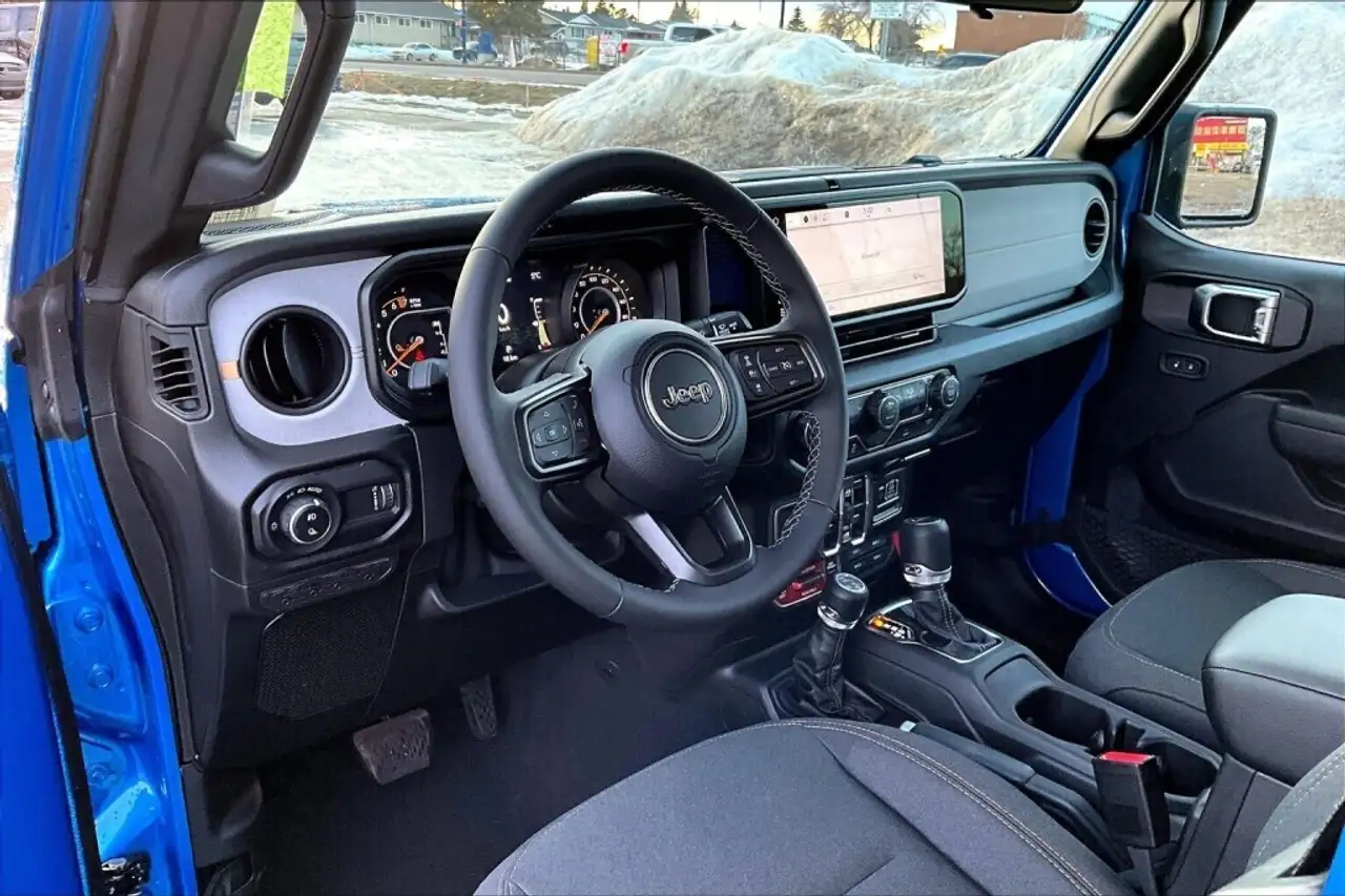 Jeep Gladiator photo Jeep Gladiator