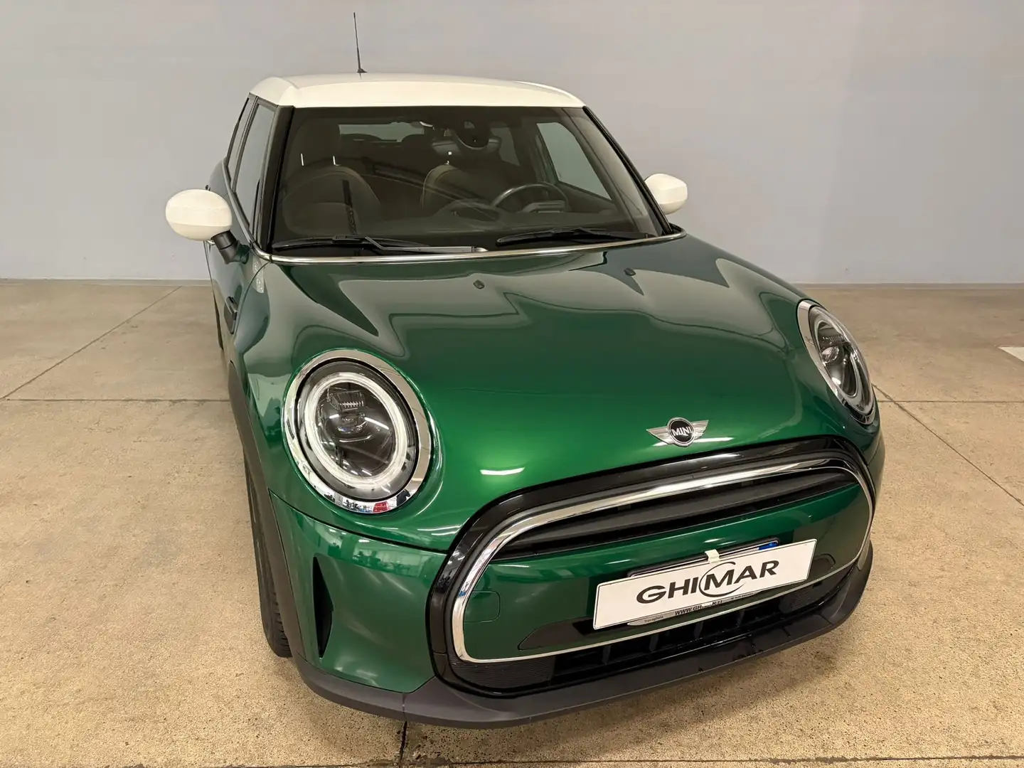 MINI Cooper 5p 1.5 Essential Trim auto Verde - 2