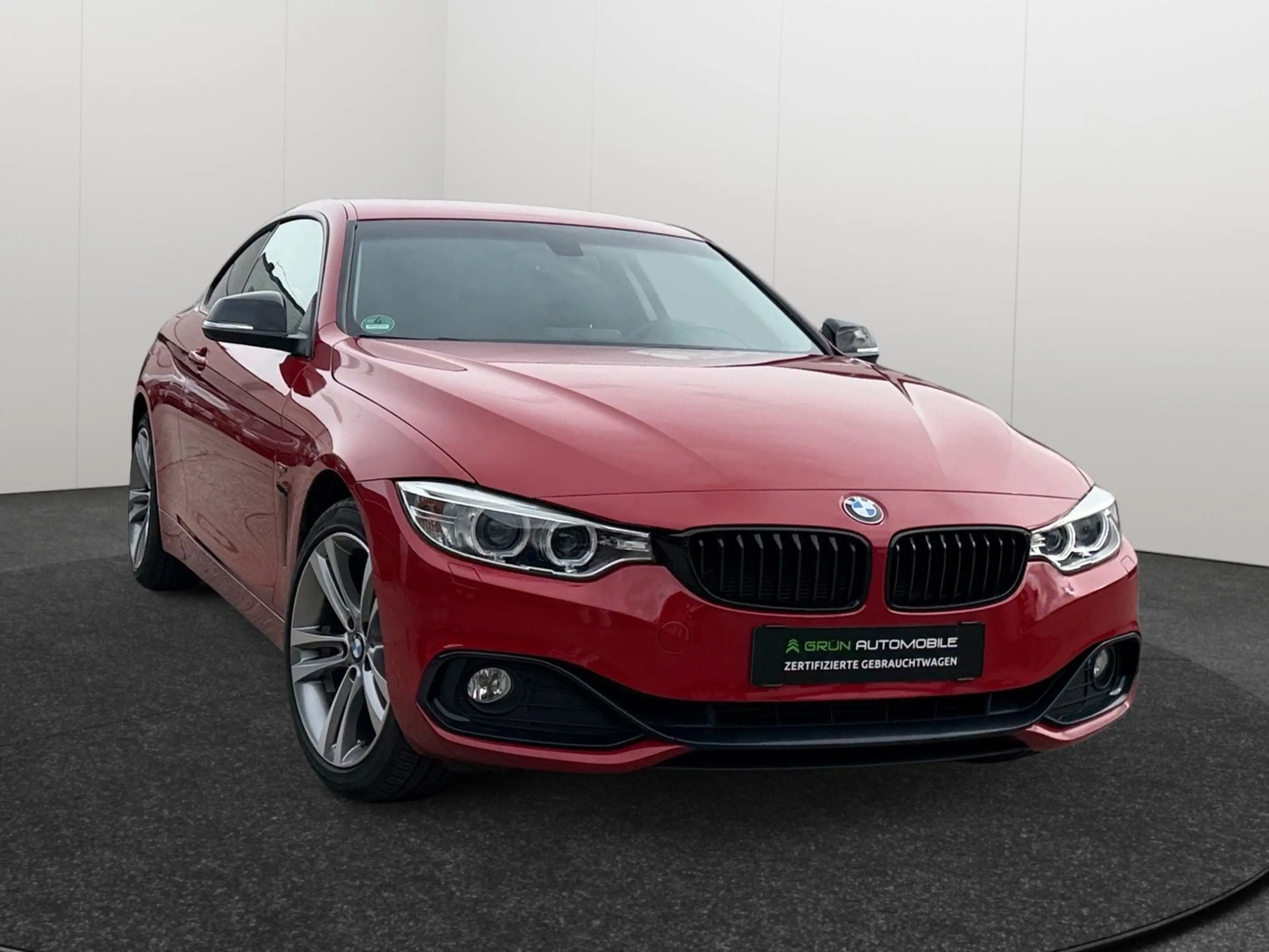 BMW 420 i Coupe xDrive Sport Line/LED/AHK/Garantie
