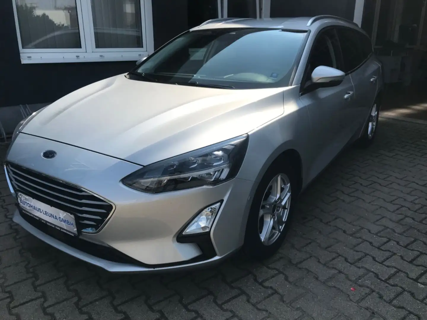Ford Focus Kombi TDCi150 Auto Navi/ACC/LED/SHZ/LMF Silber - 1