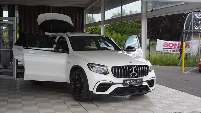 Mercedes-Benz GLC 63 AMG Coupé 4MATIC+ Ansicht 8