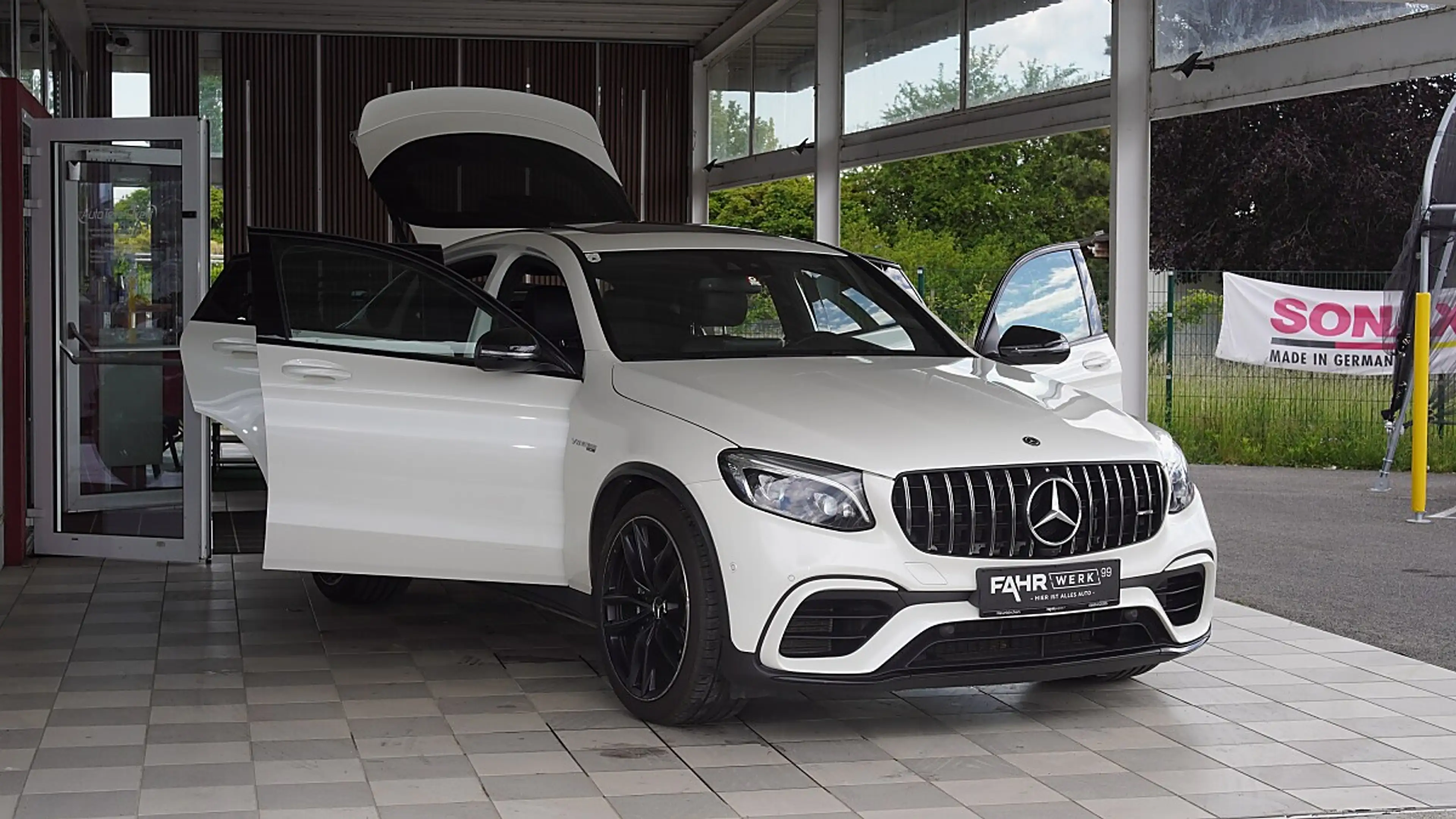 Mercedes-Benz GLC 63 AMG Coupé 4MATIC+ — photo 3