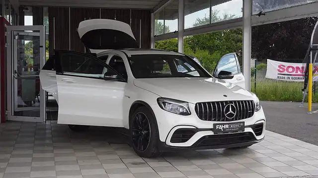 Mercedes-Benz GLC 63 AMG Coupé 4MATIC+ Ansicht 3
