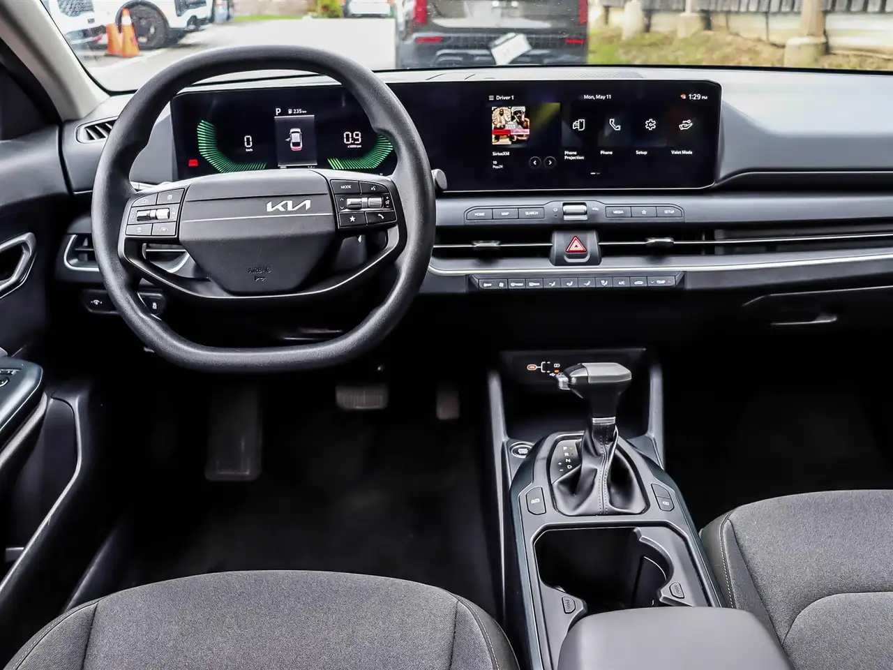 Kia K4 снимка Kia K4