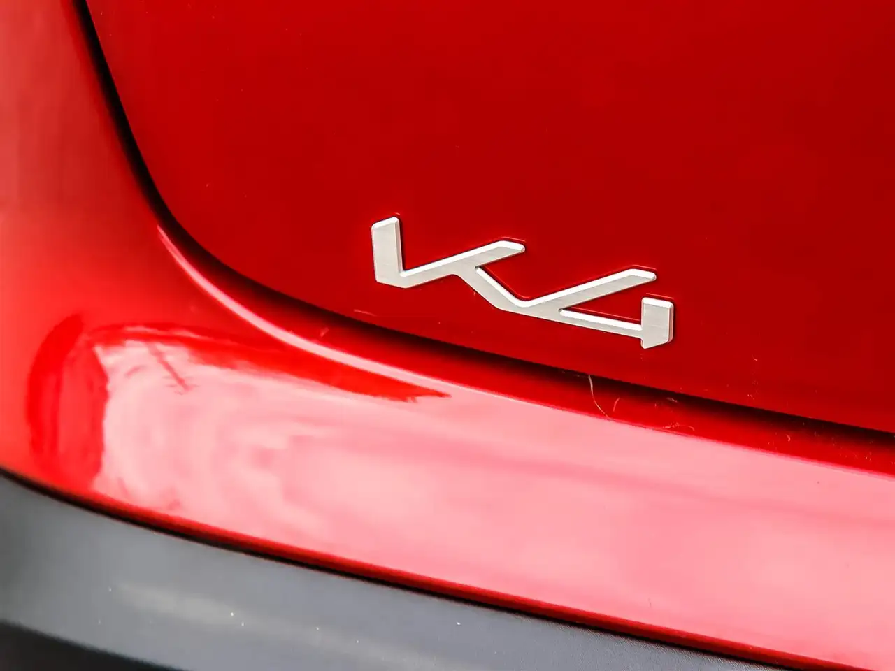 Kia K4 снимка Kia K4