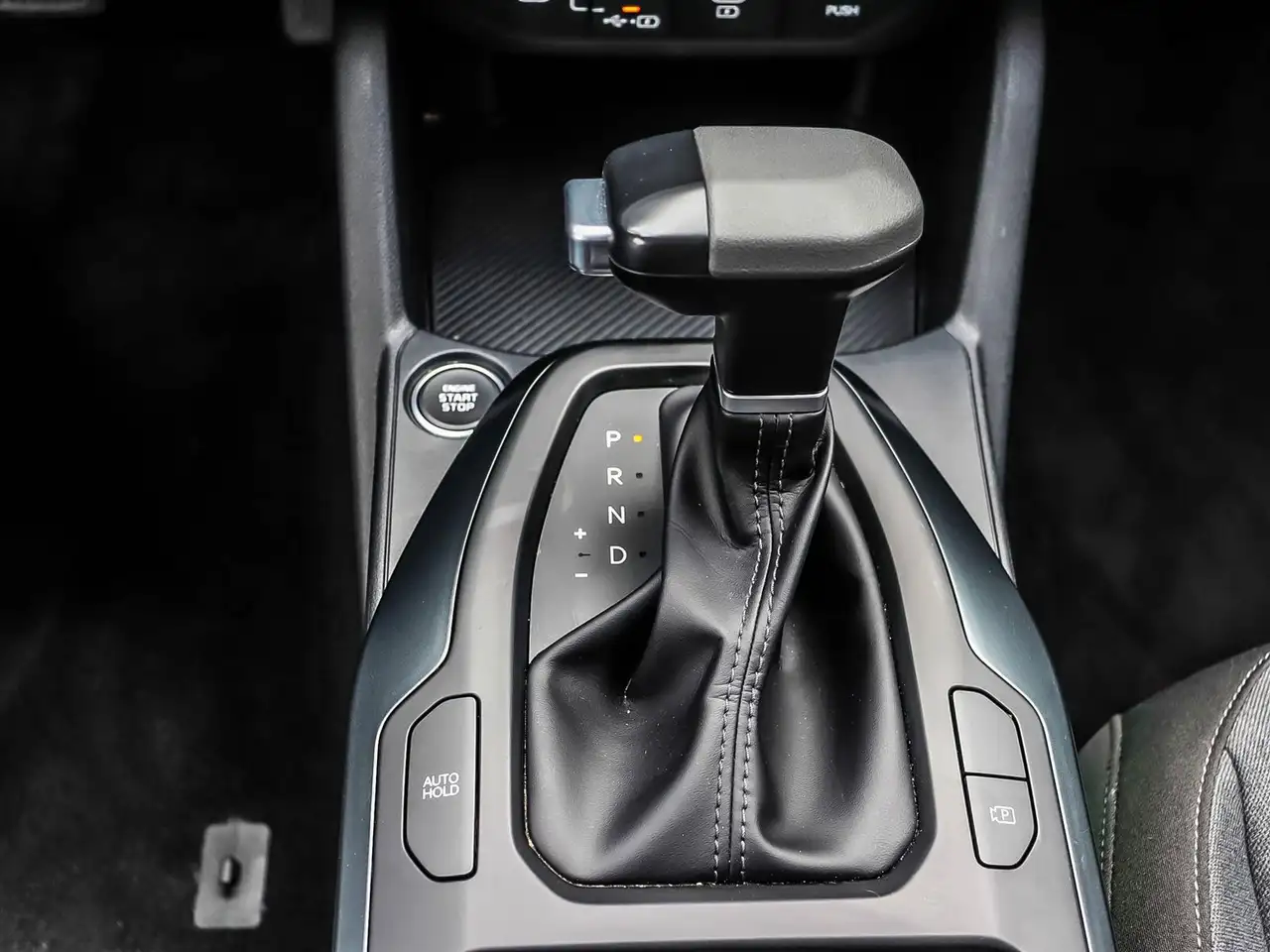 Kia K4 снимка Kia K4