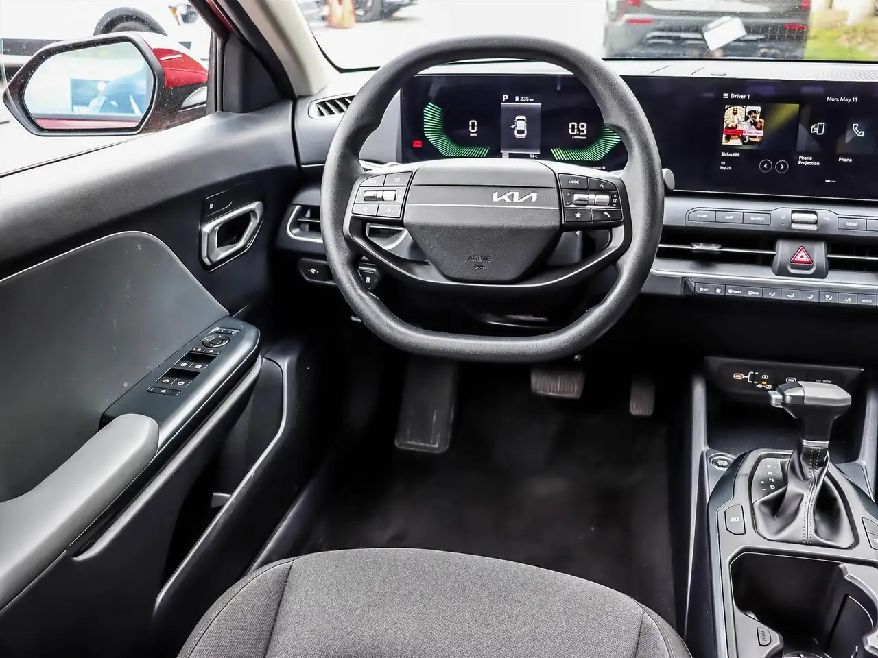 Kia K4 снимка Kia K4