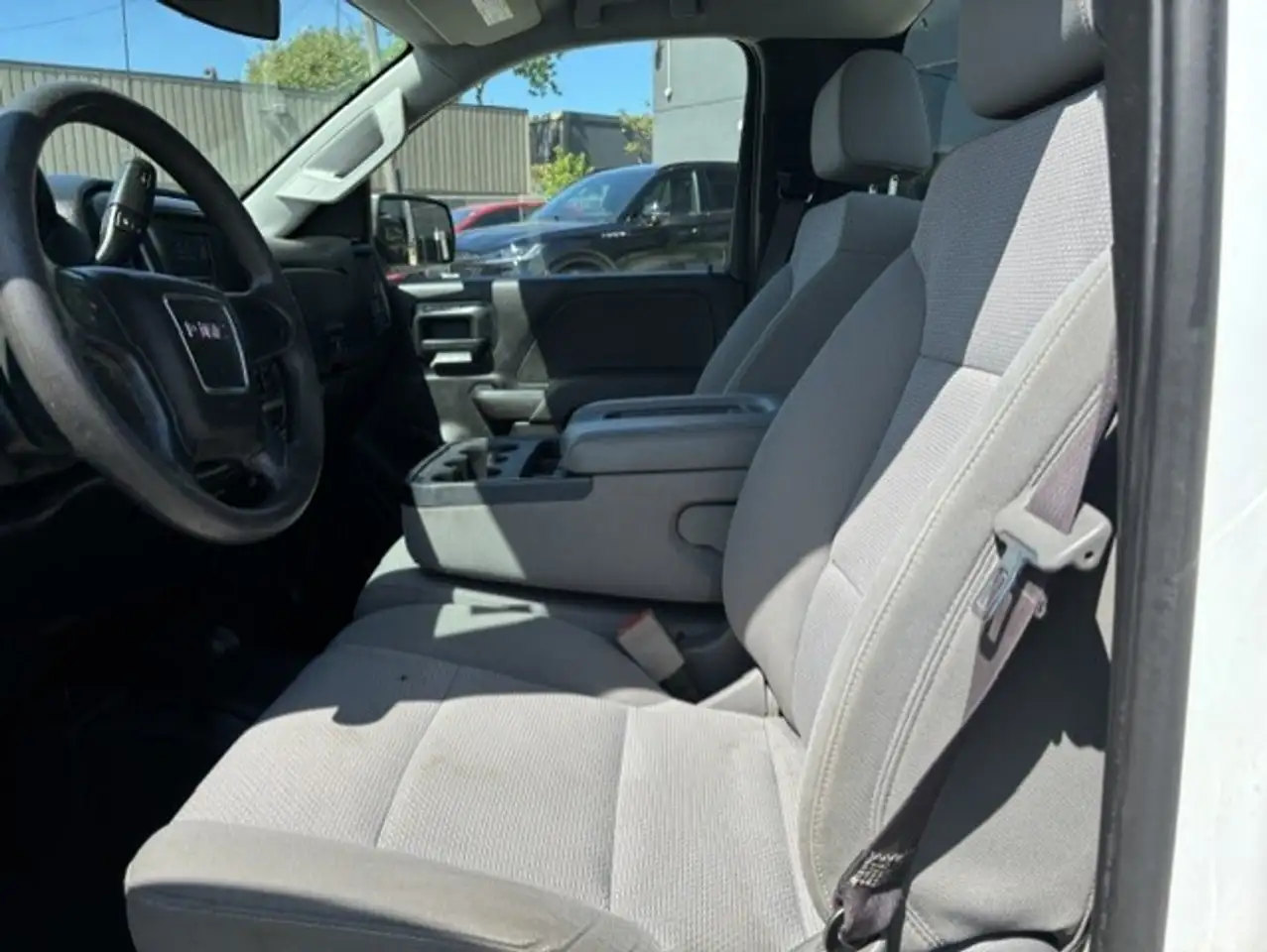 GMC Sierra 1500 снимка GMC Sierra 1500