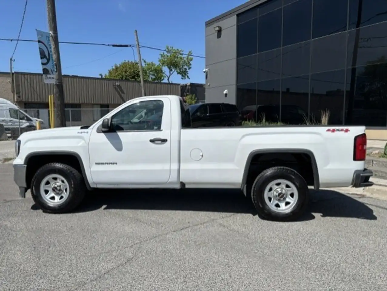 GMC Sierra 1500 снимка GMC Sierra 1500