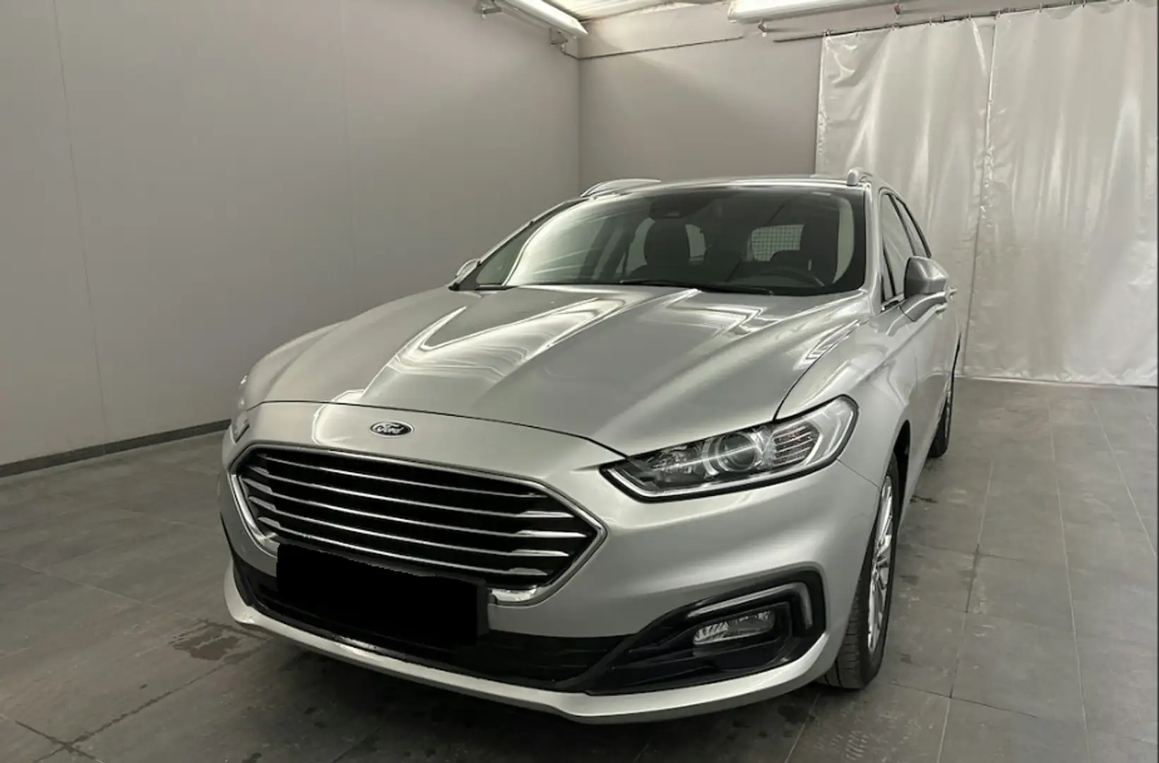 Ford Mondeo Turnier 2.0 EcoBlue Titanium AHK*NAV*TEMPO Zilver - 2