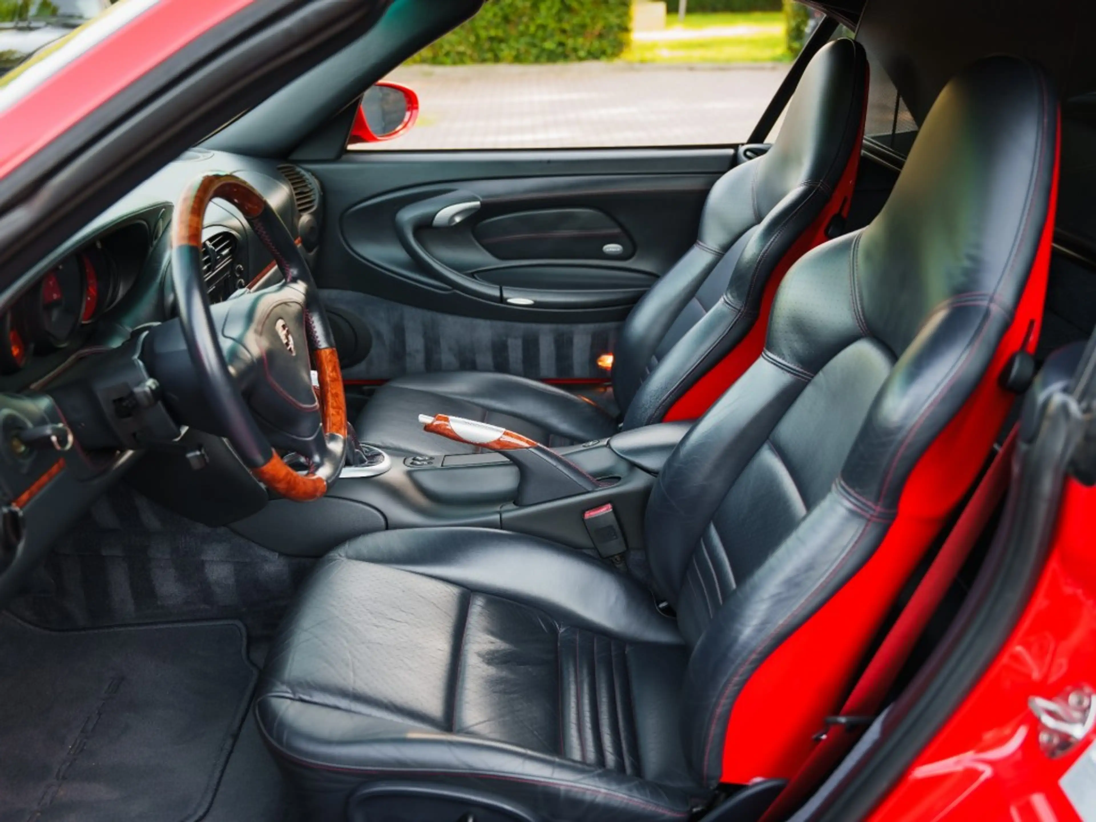 Porsche 996 Turbo Cabriolet â 3.6L â Manual â R — photo 7