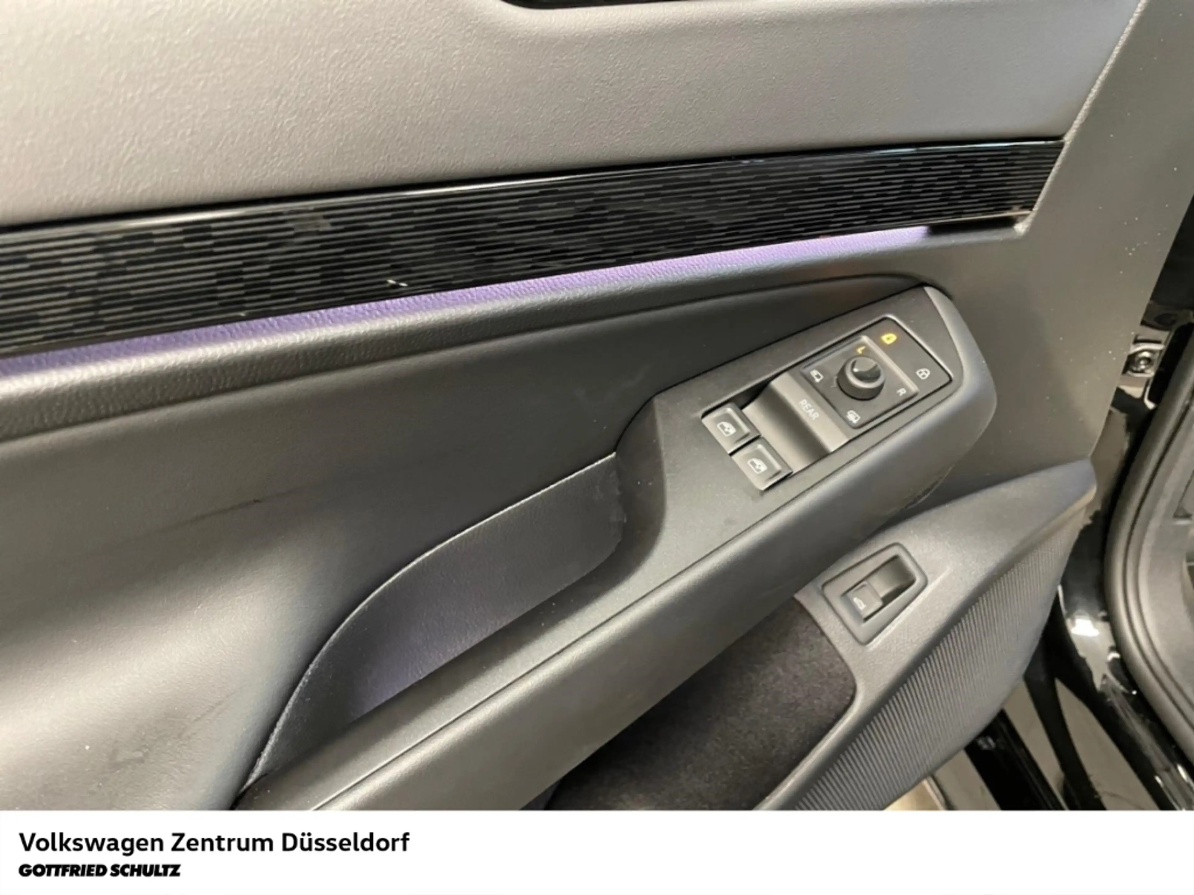 Volkswagen ID.7 Tourer Pro AHK Sitzheiz Head-Up Parkhilfe — photo 10