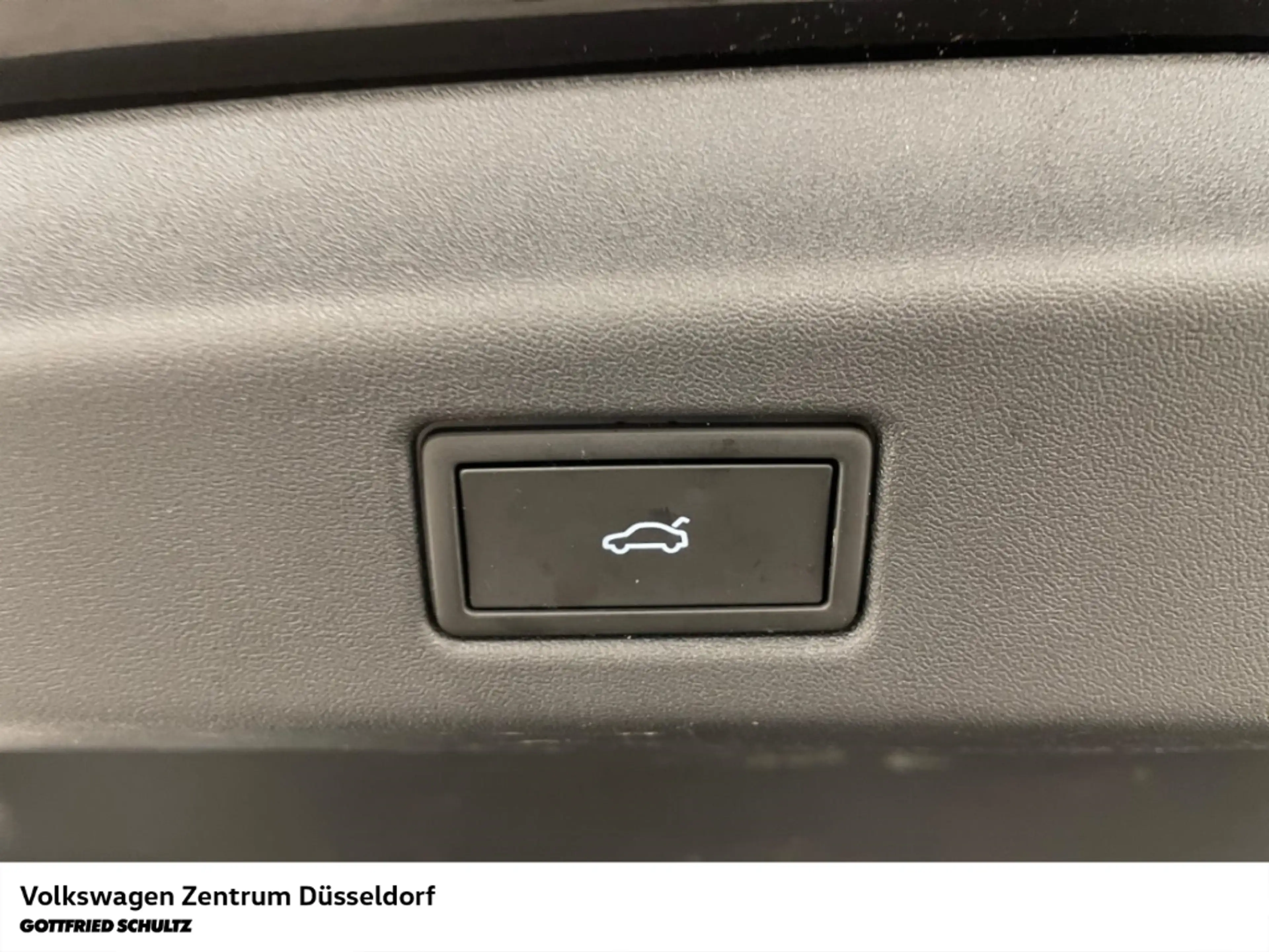 Volkswagen ID.7 Tourer Pro AHK Sitzheiz Head-Up Parkhilfe — photo 11