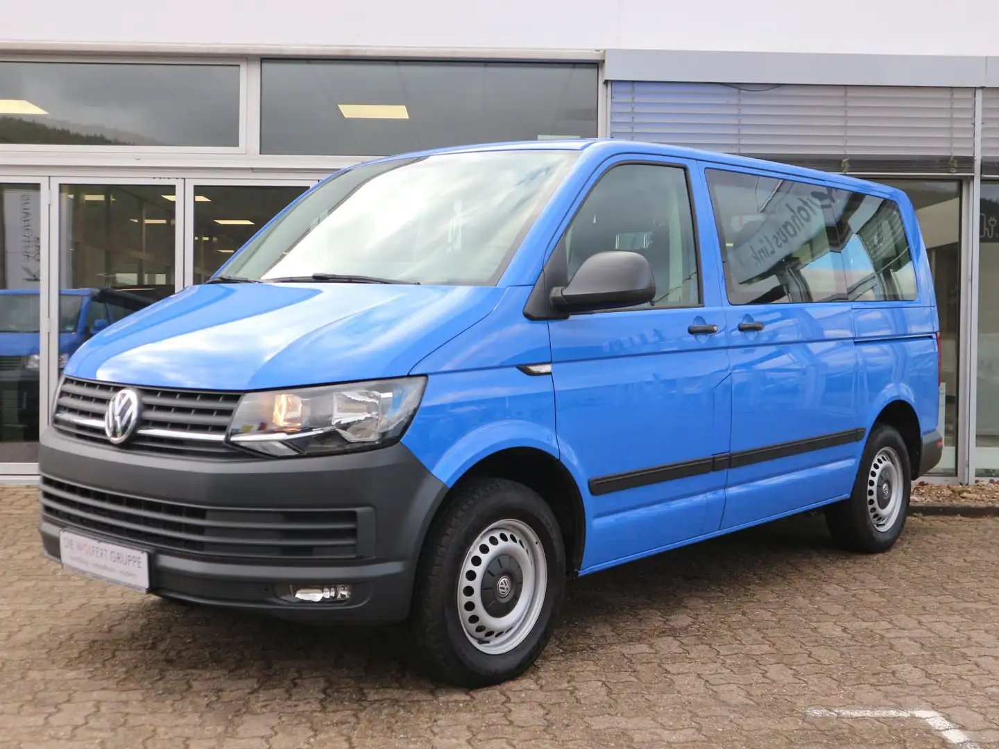 Volkswagen T6 Caravelle 2.0 TDI Trendline AHK CLIMATIC PDC Blau - 2