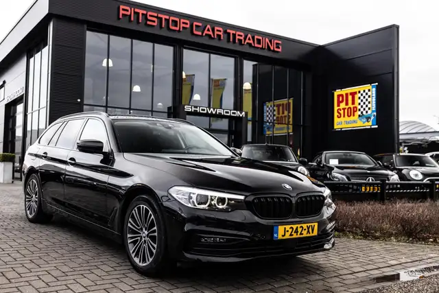 BMW 520 5-serie Touring 520i High Executive, 184 PK, ACC,