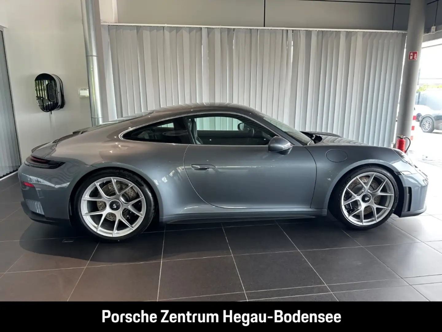 Porsche 992 (911) GT3 Touring/Leichtbau/BOSE/Magnesium Schmied Grau - 2