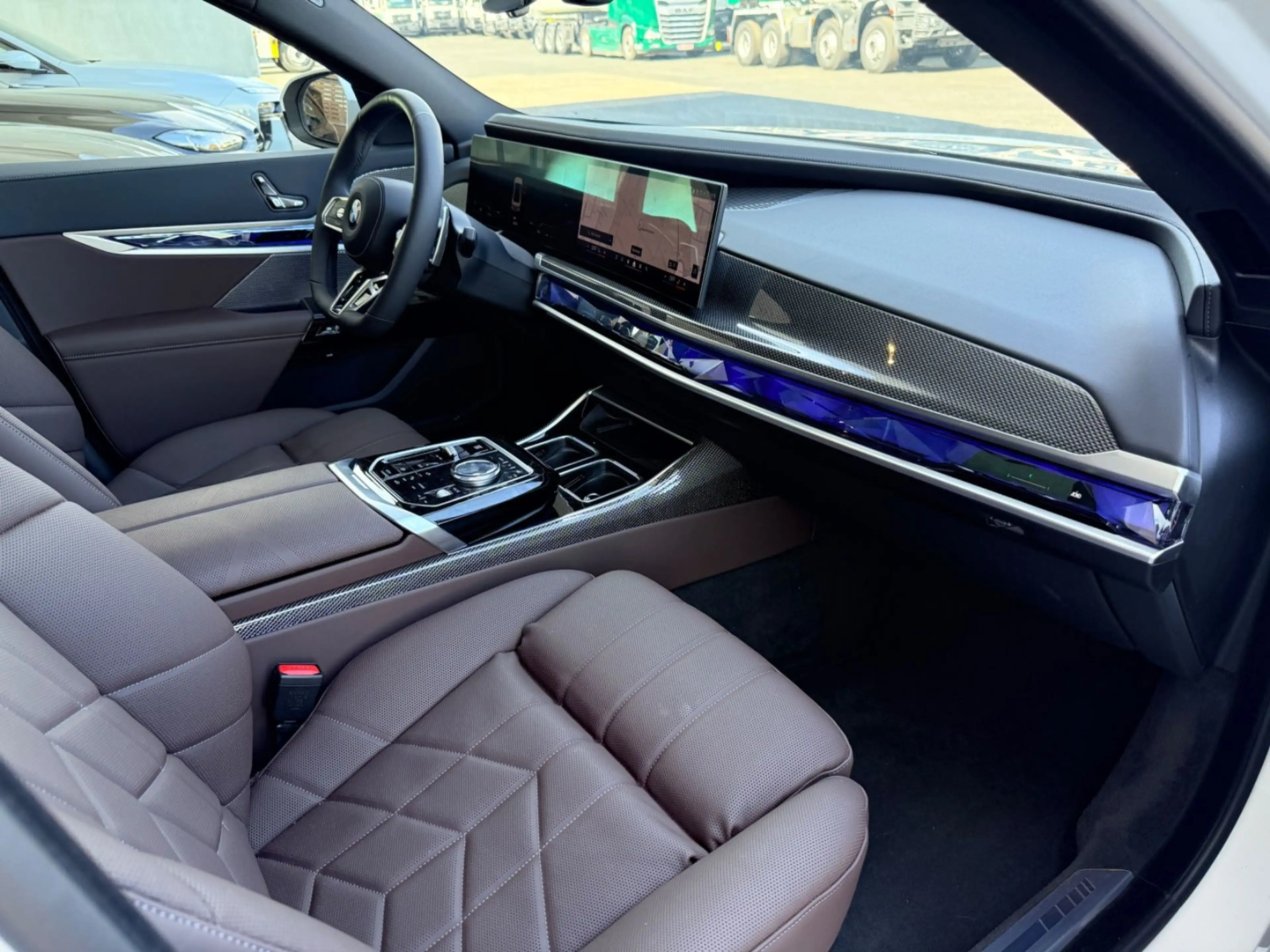 BMW 740 dx/MPaketPro/21"/B&W/Kristall/TV/PanoSky/E.Tü — photo 6