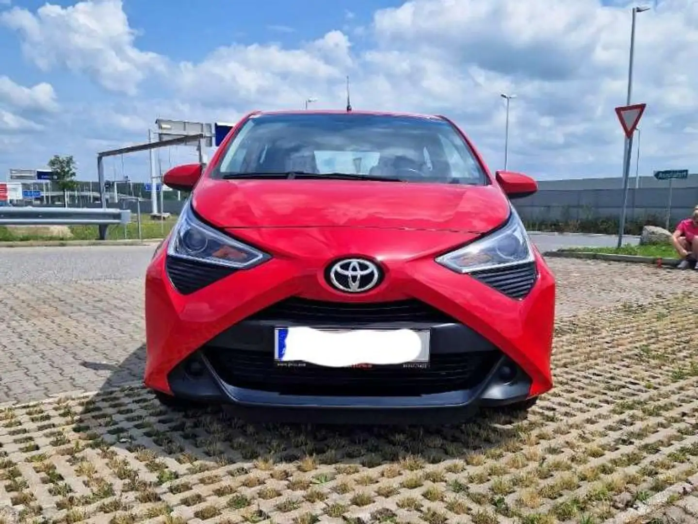 Toyota Aygo Aygo 1,0 VVT-i x x Rot - 1