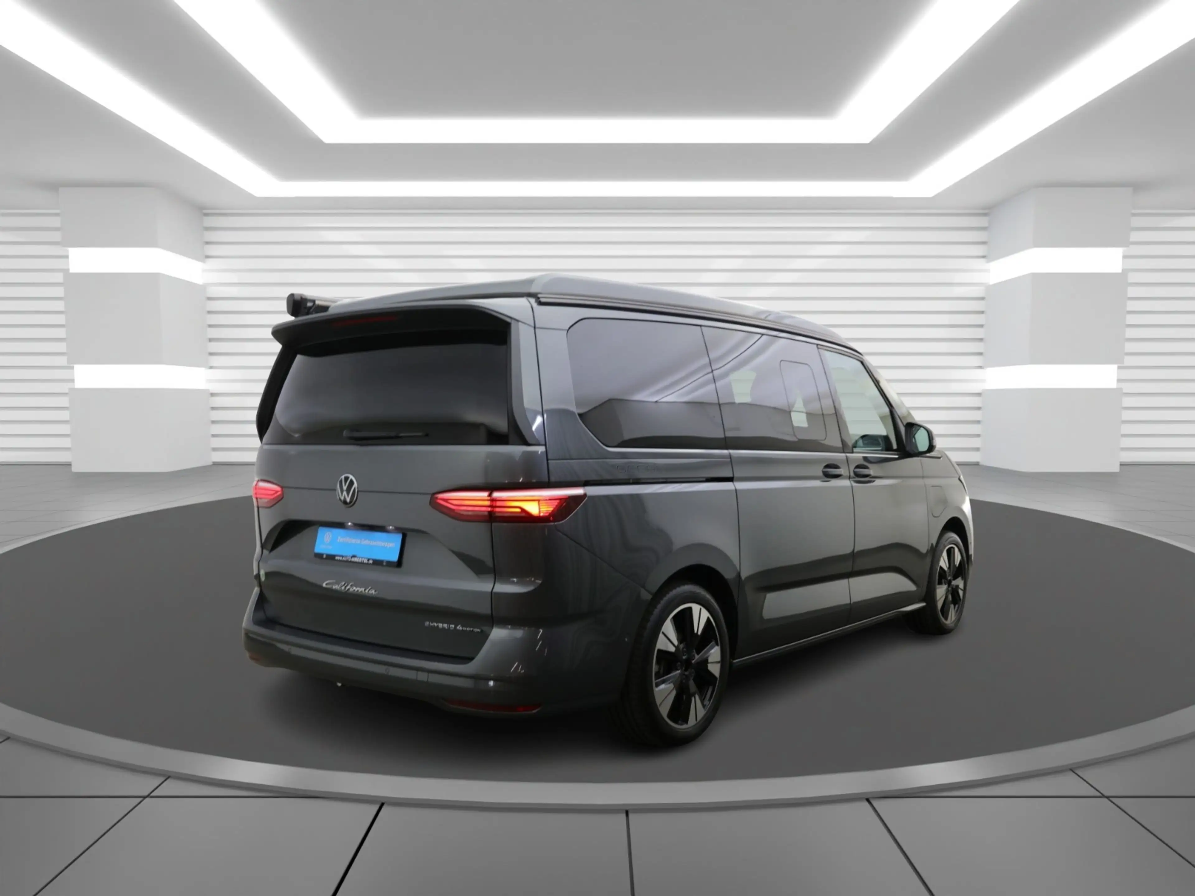 Volkswagen T7 California OCEAN EHYBRID 4MOTION 1.5 TSI DSG — photo 3