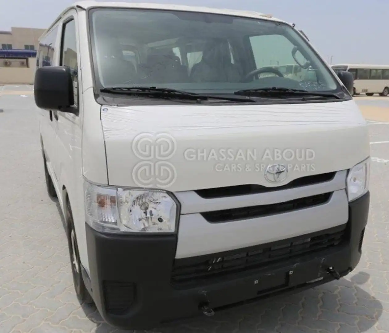 Toyota Hiace Std Roof 15 Seats 2.5L D EXPORT OUT EU ONLY Wit - 1