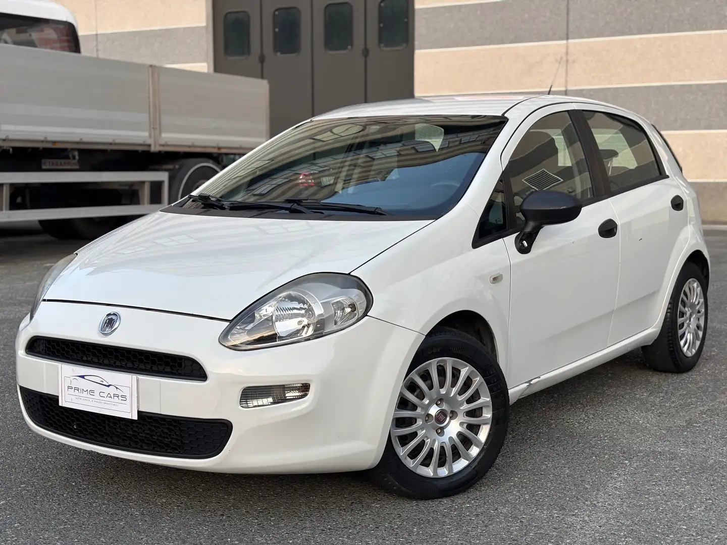Fiat Punto GRANDE PUNTO 1.3 MULTIJET 75 CAVALLI NEOPATENTATI Blanc - 1