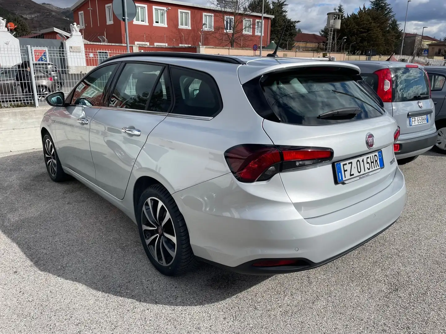 Fiat Tipo SW 1.6 MJT 120cv Lounge DCT Silver - 2