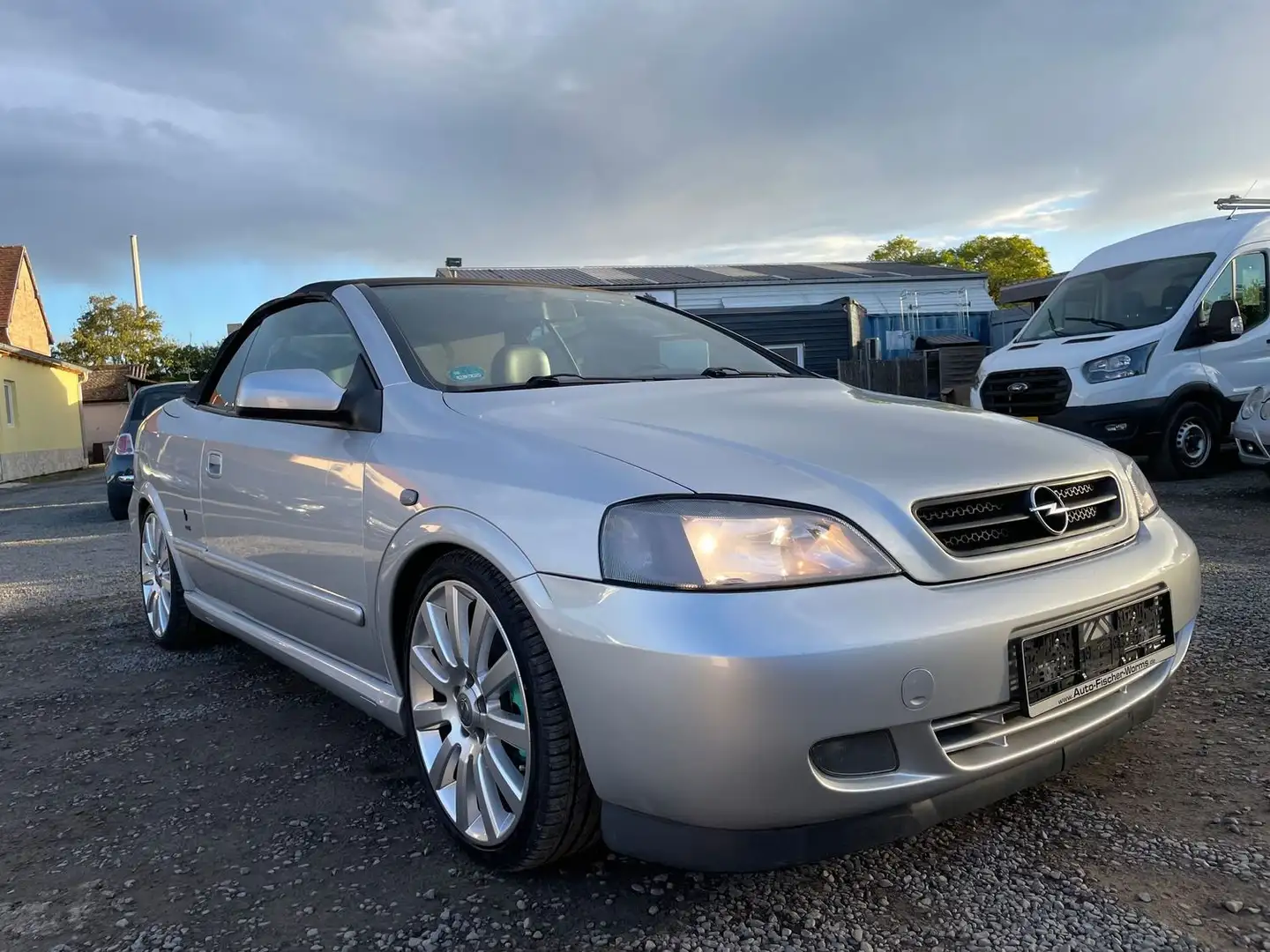 Opel Astra Edition 2 Zilver - 1