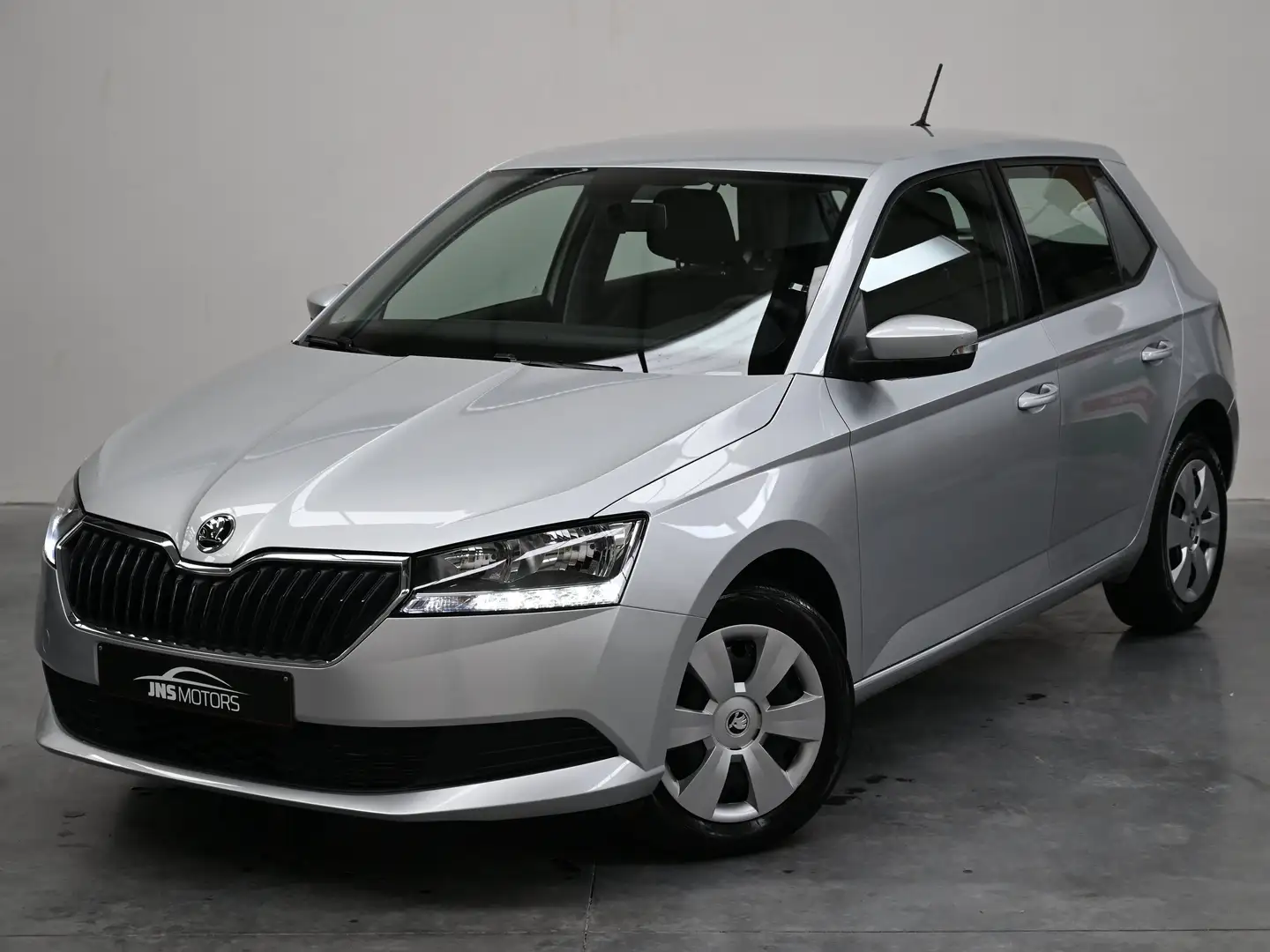 Skoda Fabia 1.0i Active Zilver - 1