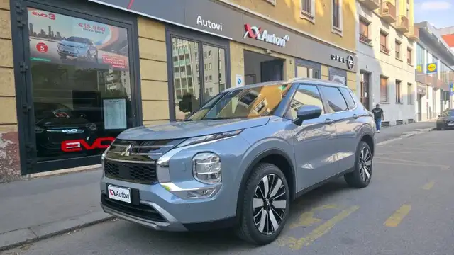 Mitsubishi Outlander in Grey for sale