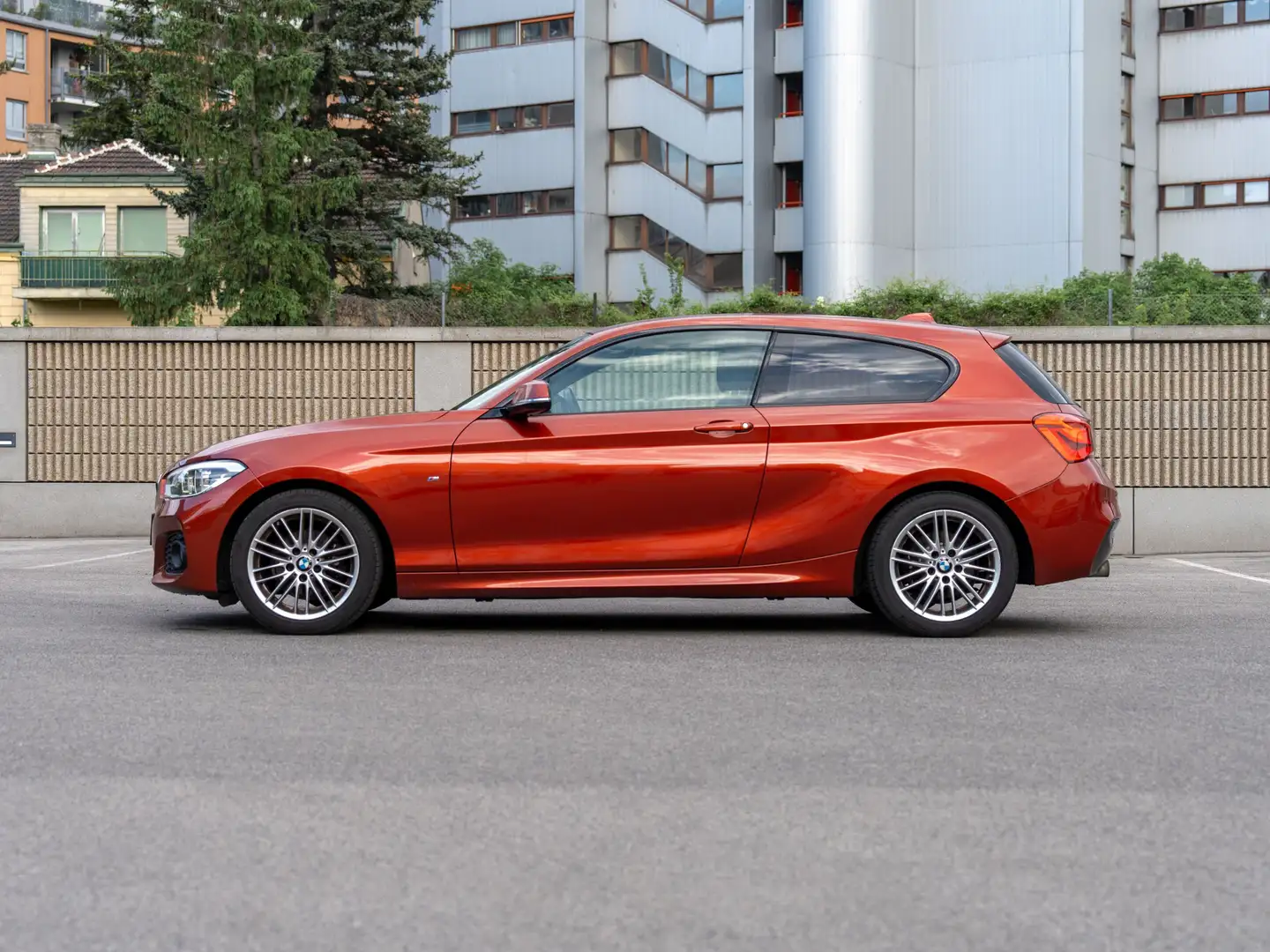 BMW 118 118i M Sport Aut. M Sport Оранжевый - 2