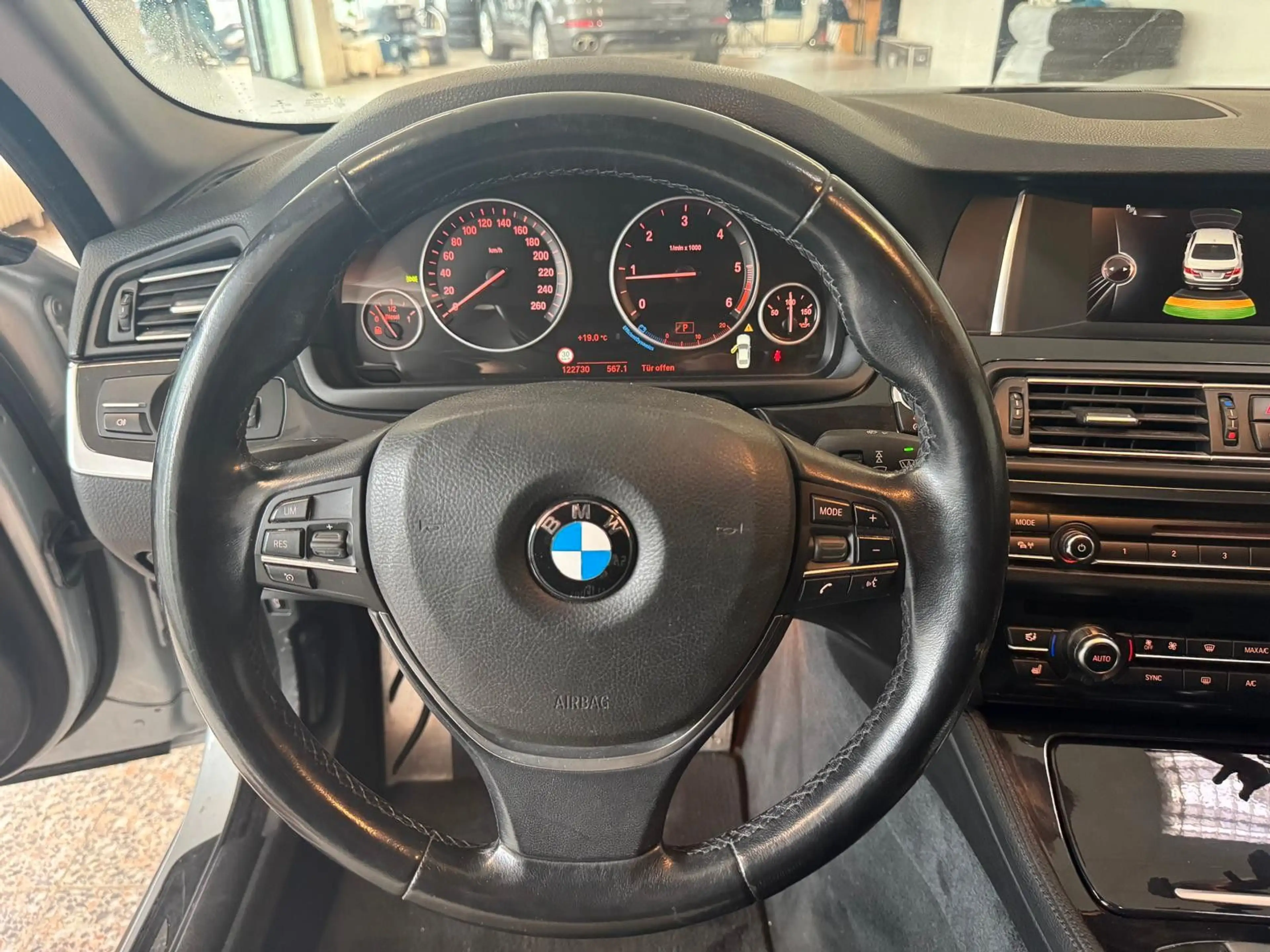 BMW 525 d Aut. Bi Xenon Navi Memory Tempomat PDC — photo 12