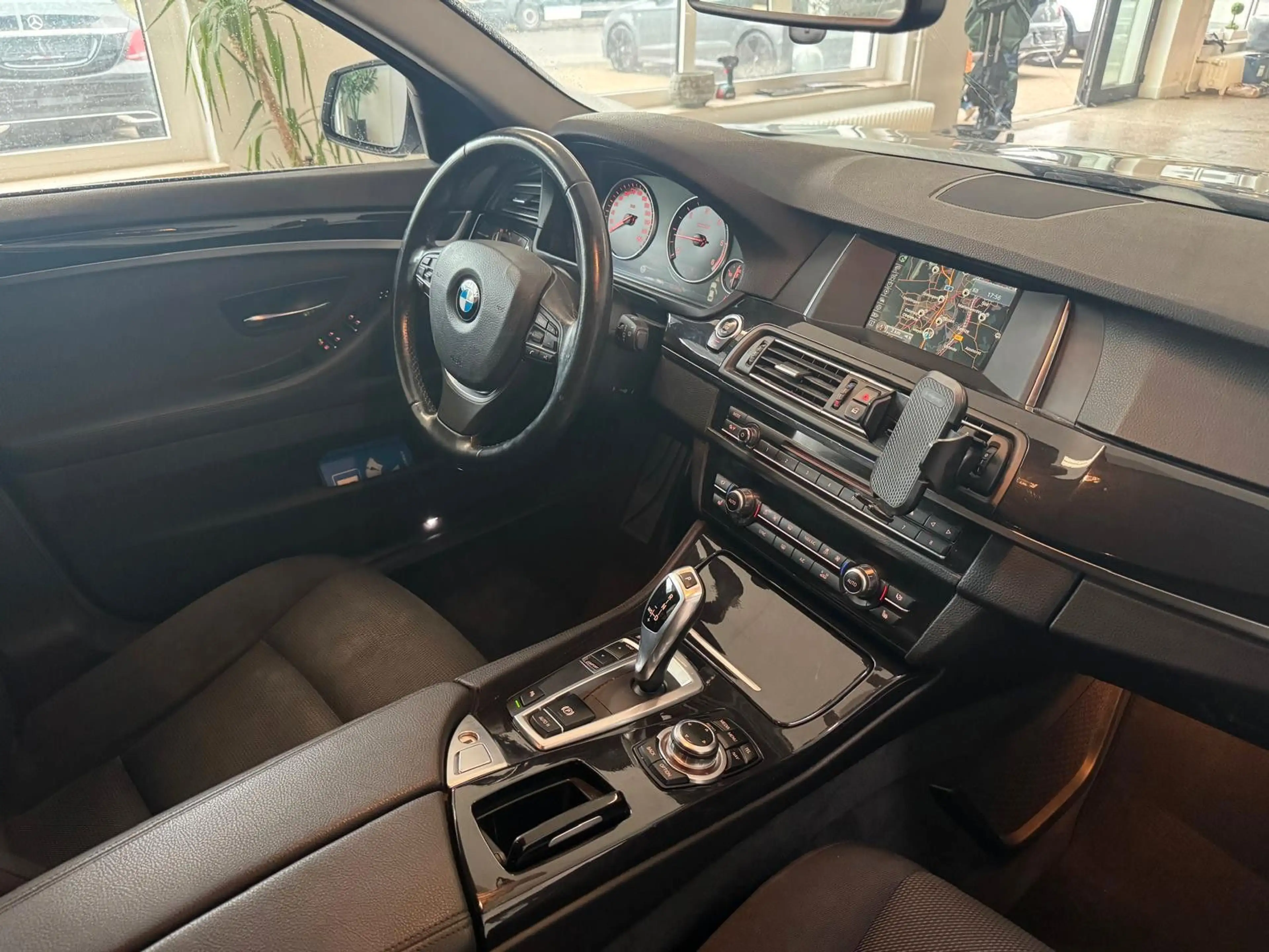 BMW 525 d Aut. Bi Xenon Navi Memory Tempomat PDC — photo 11