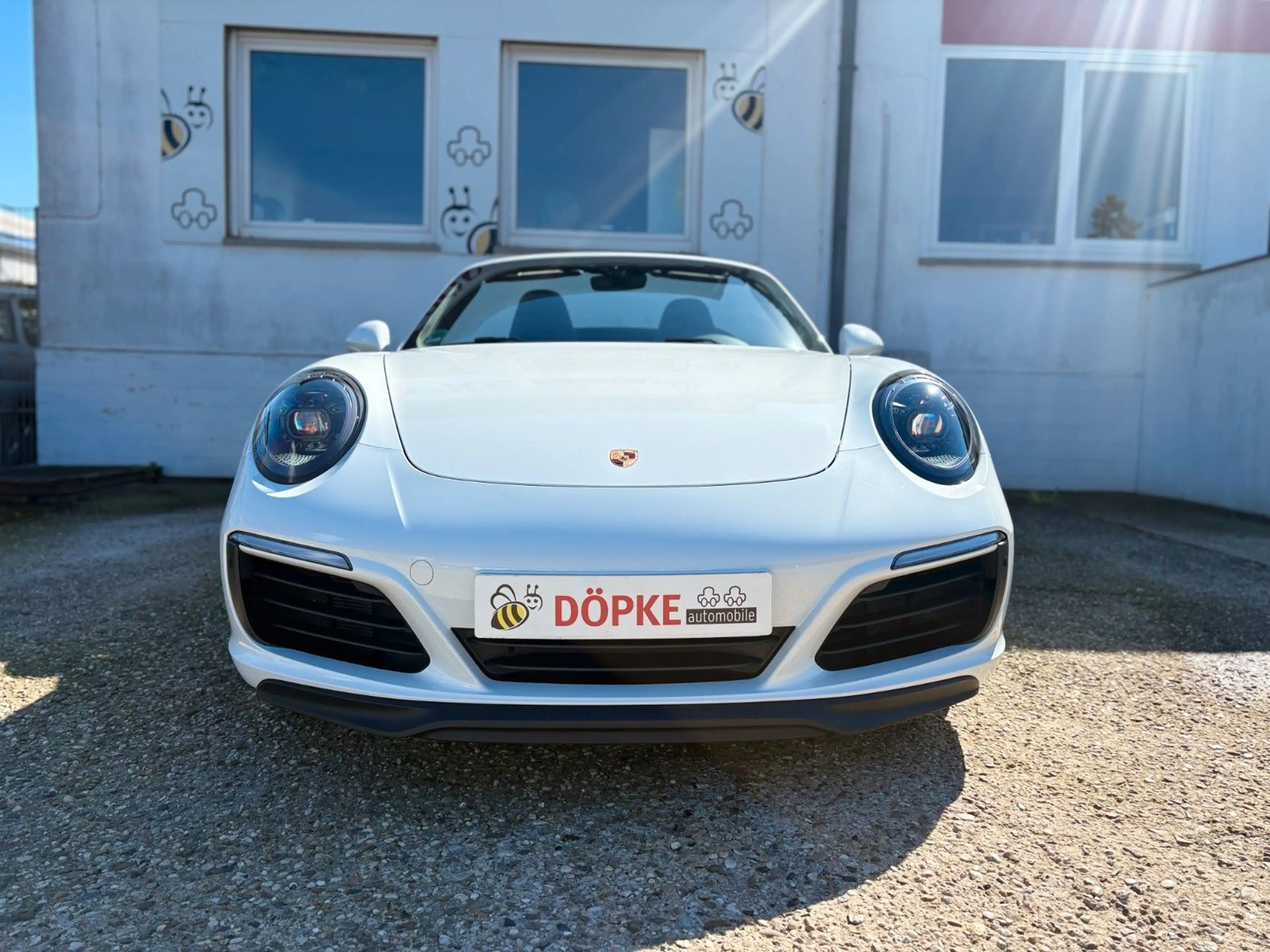 Porsche 991 911.2 Carrera Cabriolet 1. Hand — photo 2