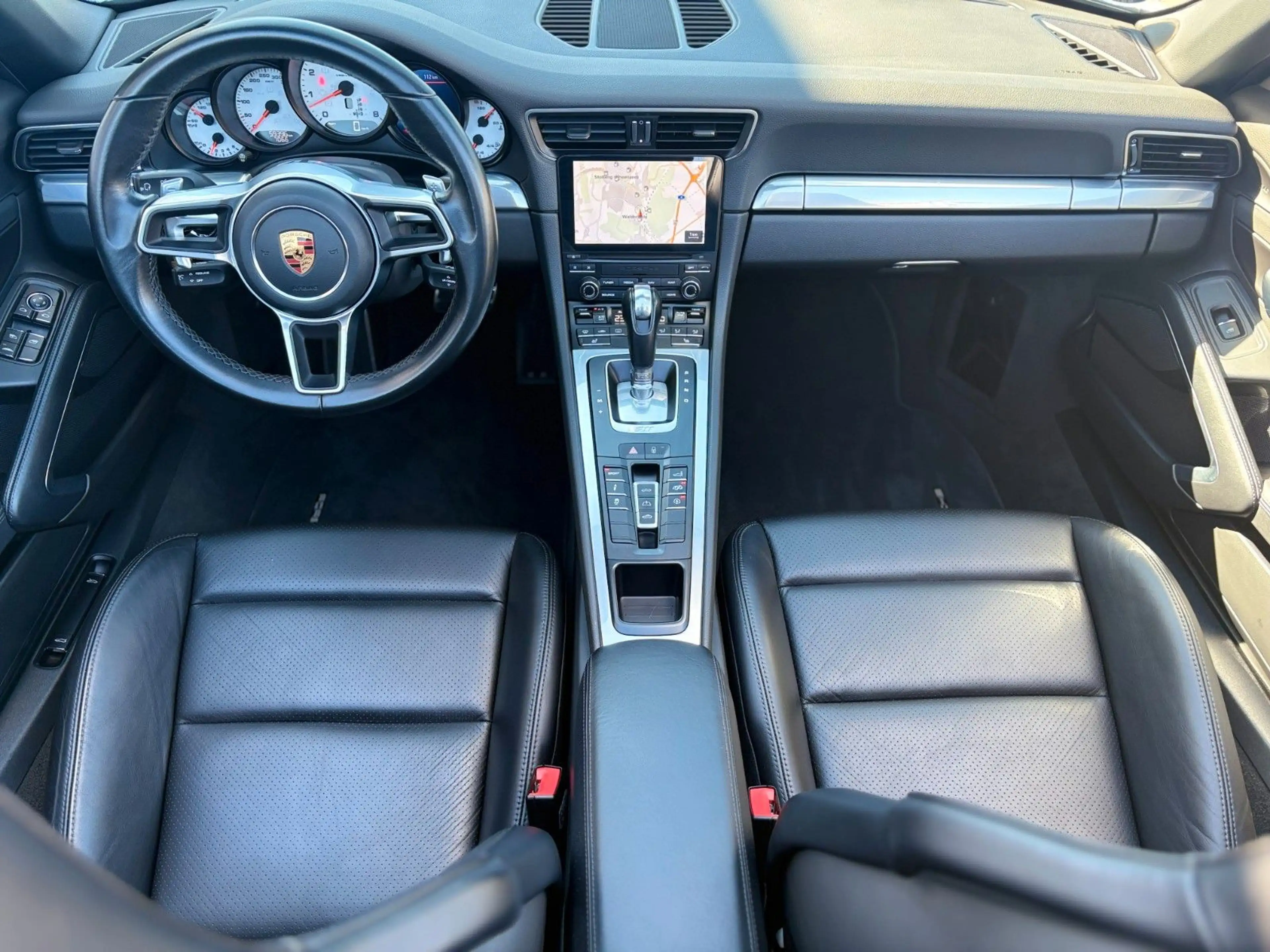 Porsche 991 911.2 Carrera Cabriolet 1. Hand — photo 12
