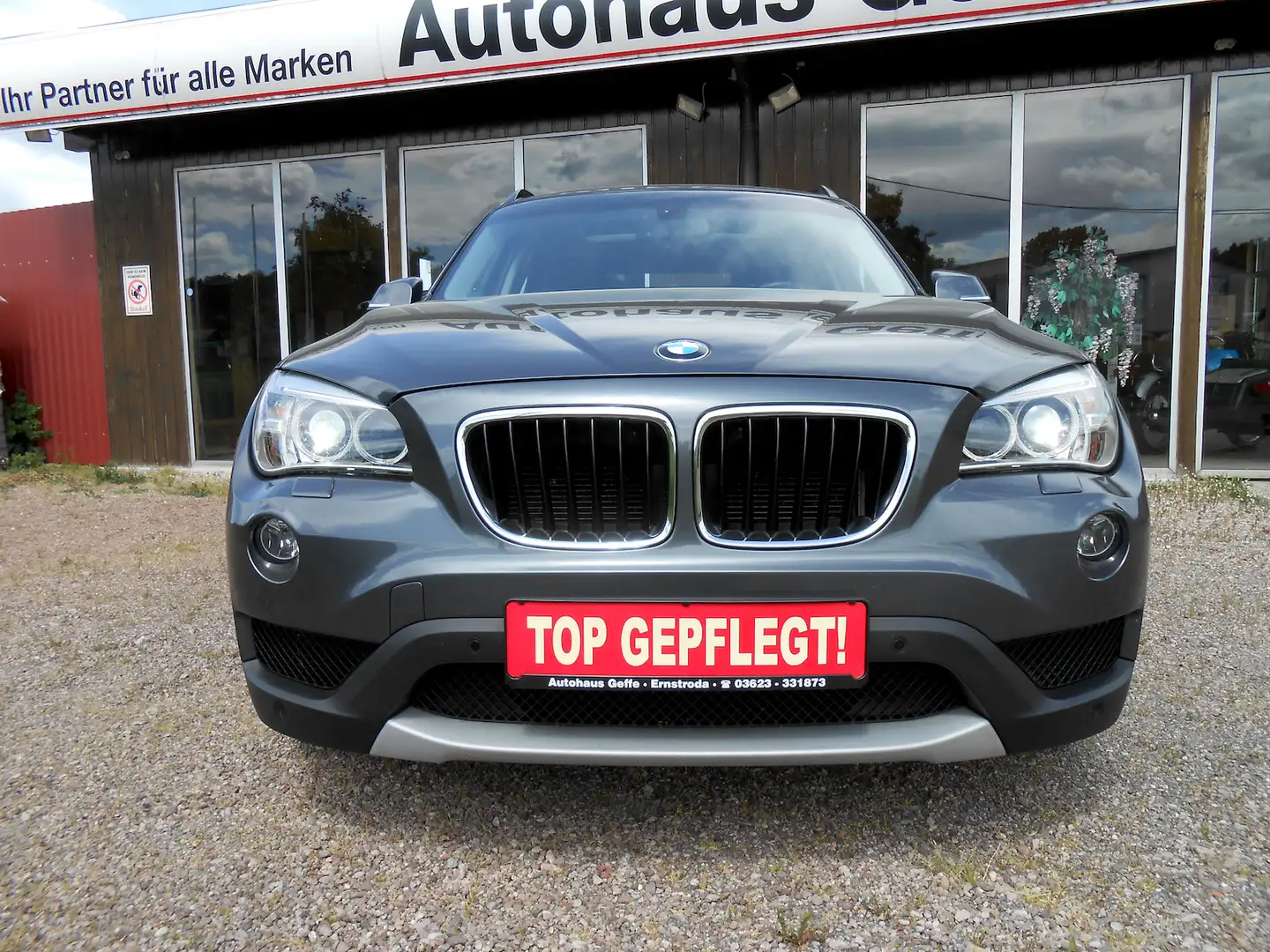 BMW X1 sDrive 18i KLIMAAUTOMATIK XENON PDC SH ALU Grigio - 2