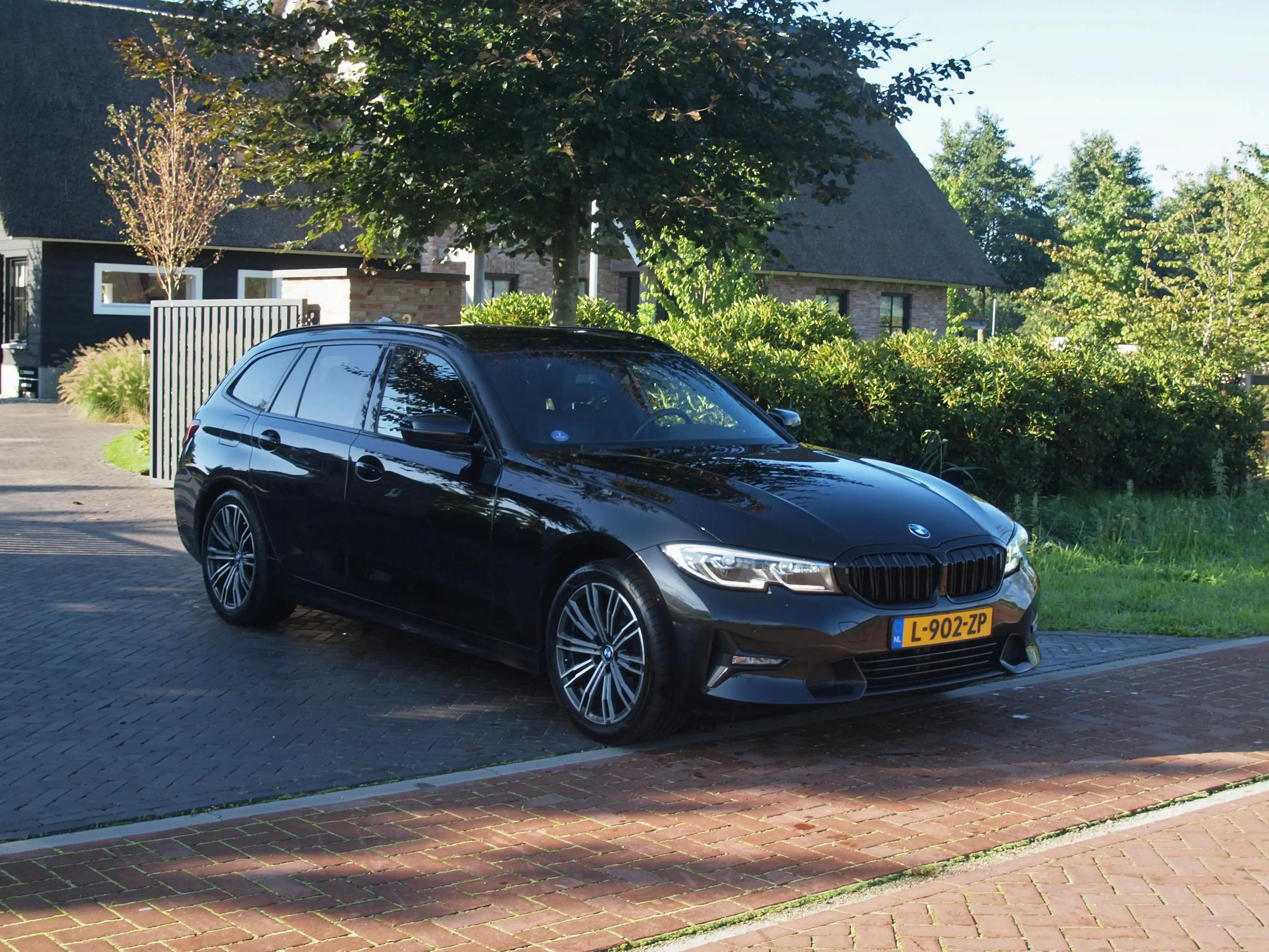 BMW 318 3-serie Touring 318i Business Edition Plus | Trekh — photo 4