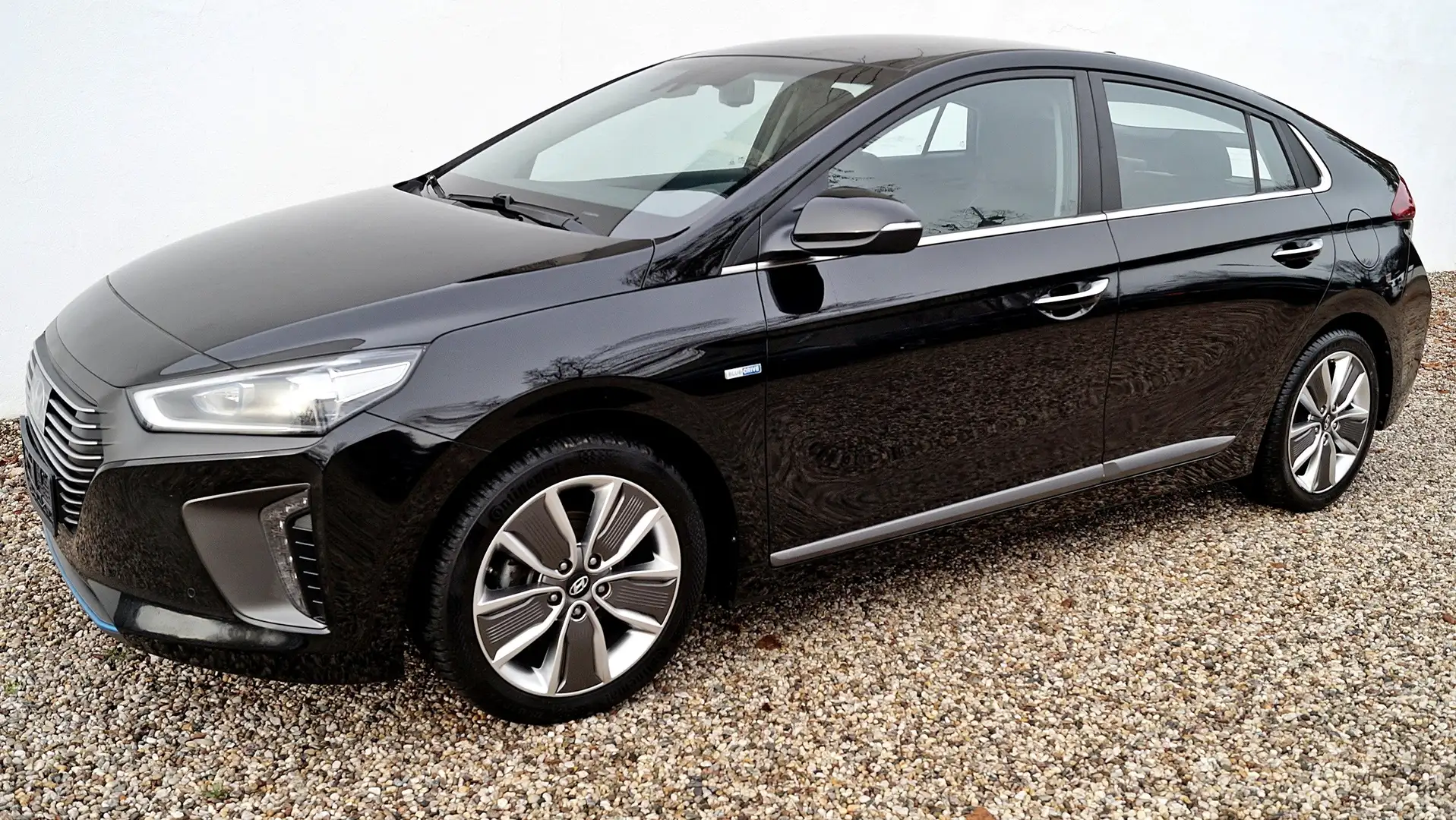 Hyundai IONIQ HYBRID PREMIUM -AUS ERSTBESITZ-*AUCH MIT GARANTIE* Schwarz - 2