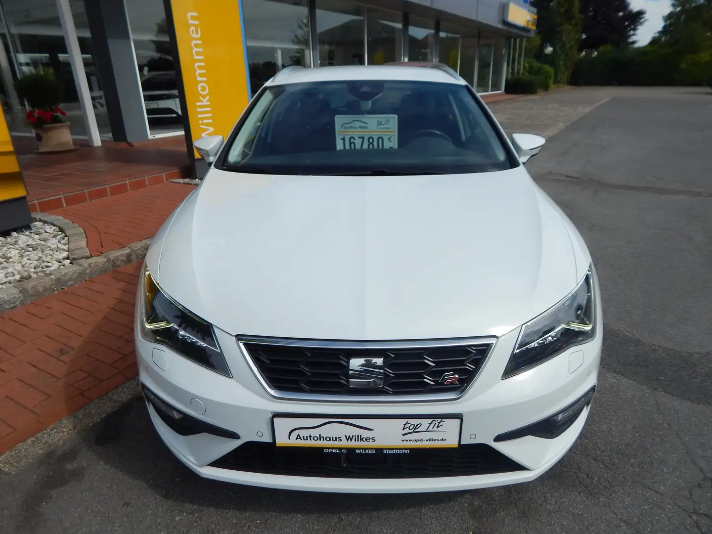 SEAT Leon ST "FR Black Matt Edition" *wenig KM* Blanc - 2