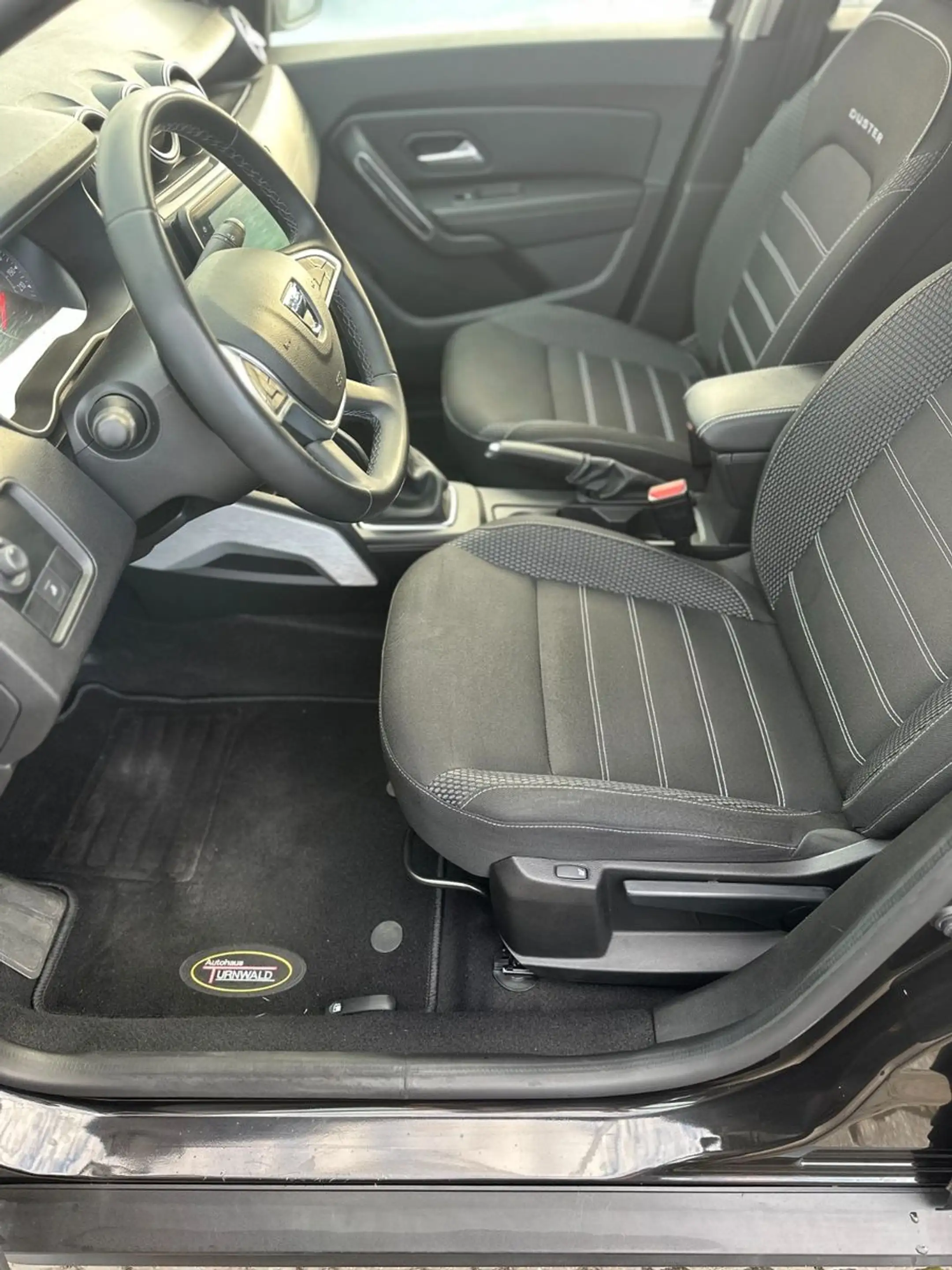 Dacia Duster II Prestige / Automatik / 1. Hand / KD — photo 10