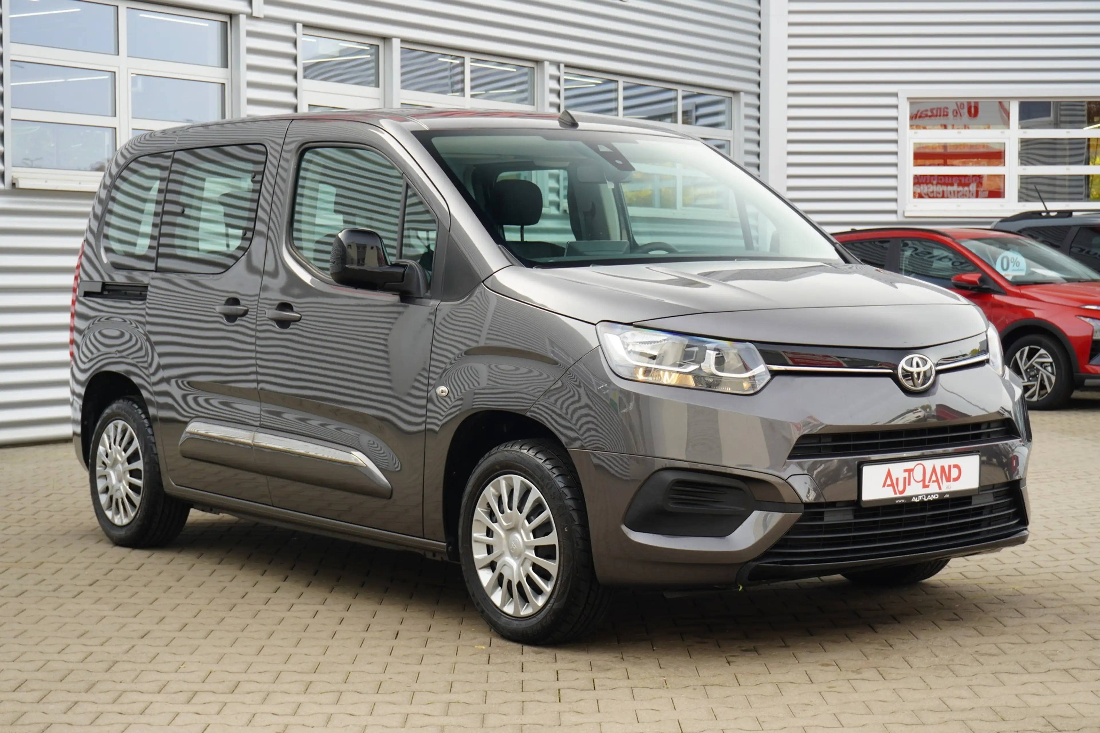 Toyota Proace City Verso 1.2 L1 Shuttle AHK Tempomat — photo 4