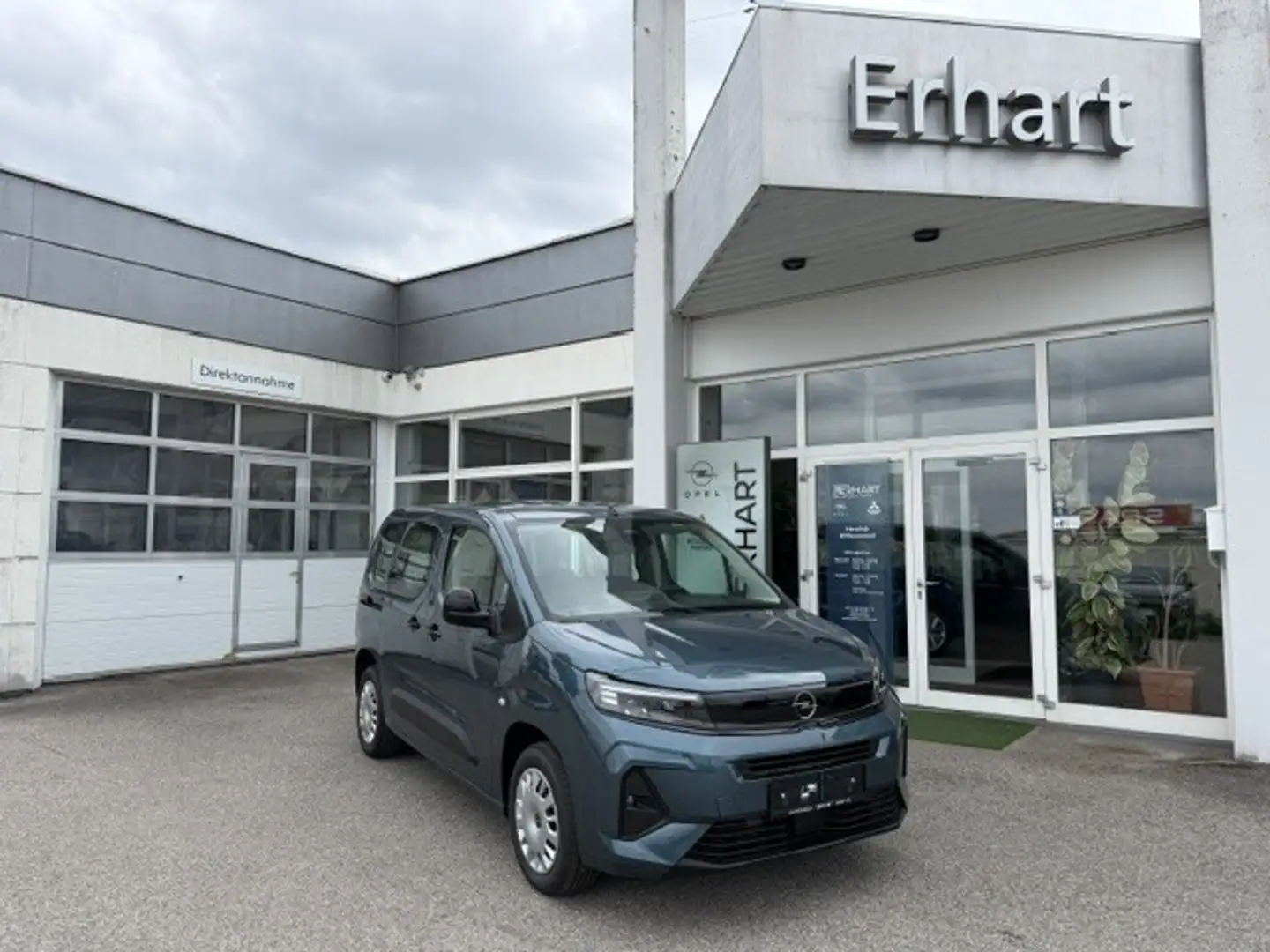 Opel Combo 1.2 PureTech L Edition Blau - 1