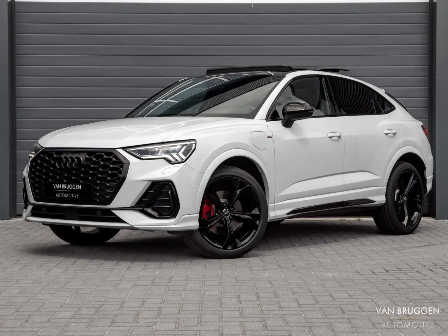 Audi Q3 Sportback 45 TFSI e S-Line Pano SONOS Keyless Sfee Blanc - 1
