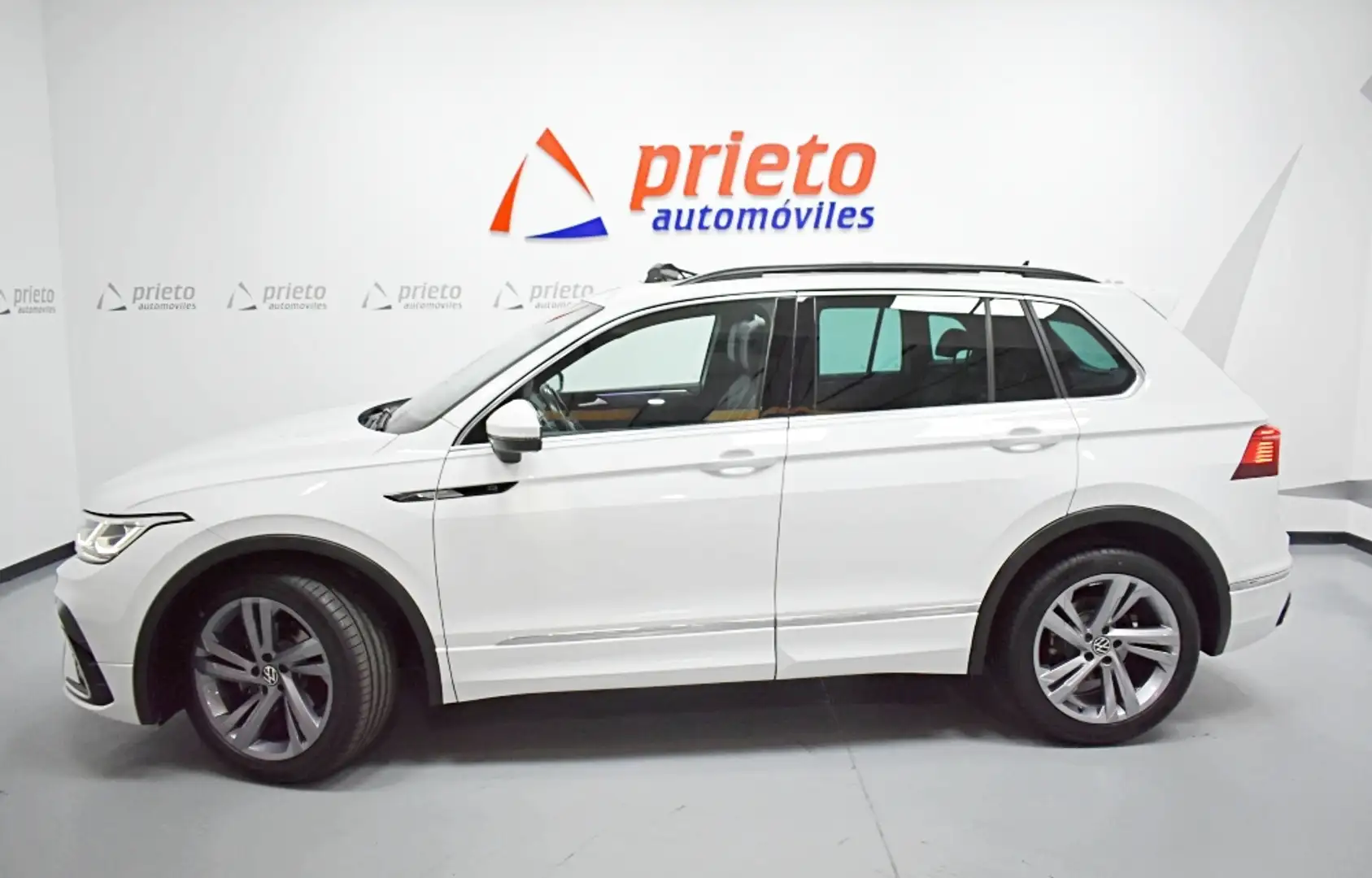 Volkswagen Tiguan 2.0TDI R-Line DSG 110kW Blanco - 2
