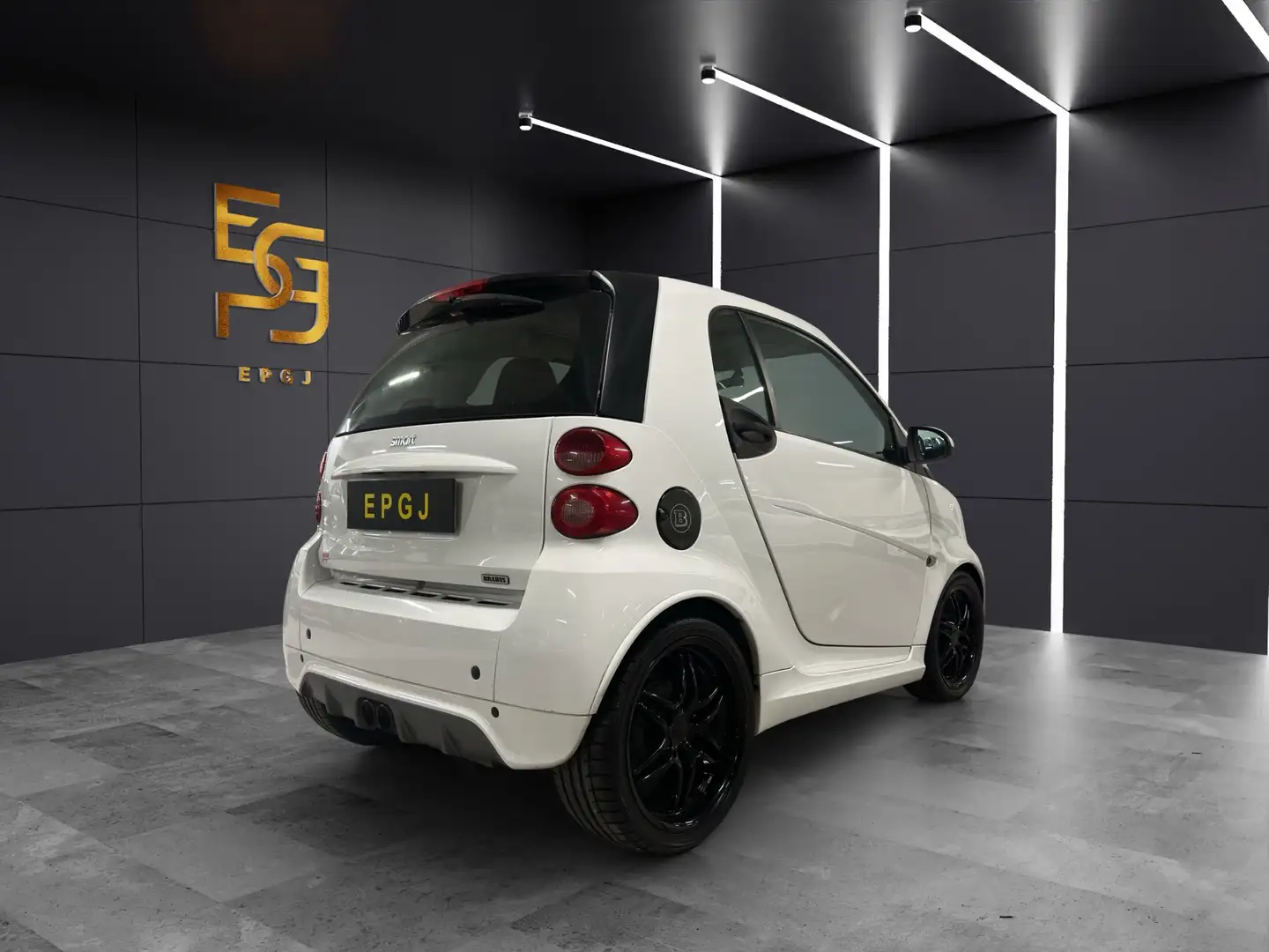 smart forTwo 1.0 Brabus Xclusive 102cv Blanc - 2
