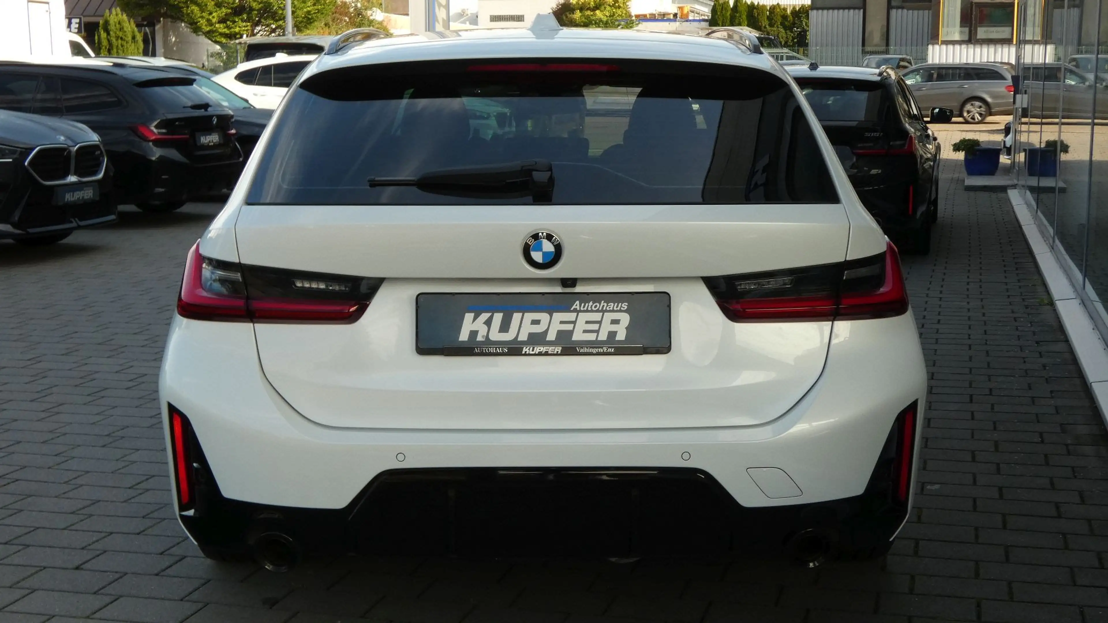 BMW 320 d xDriv Tou M Sportp PRO ACC°AHK°Stdhzg°M19 — photo 4